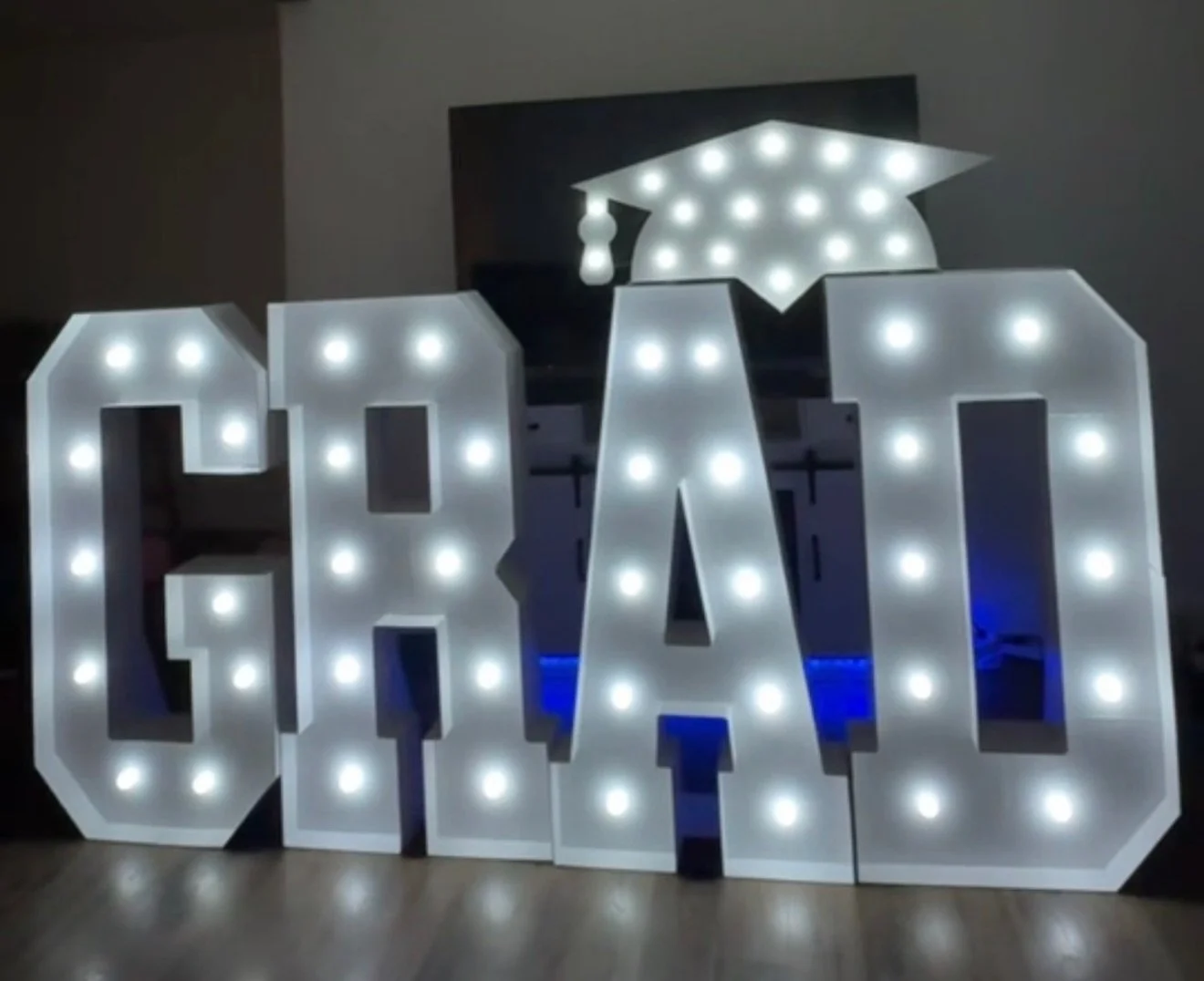 We&rsquo;re loving our new party props💡📸