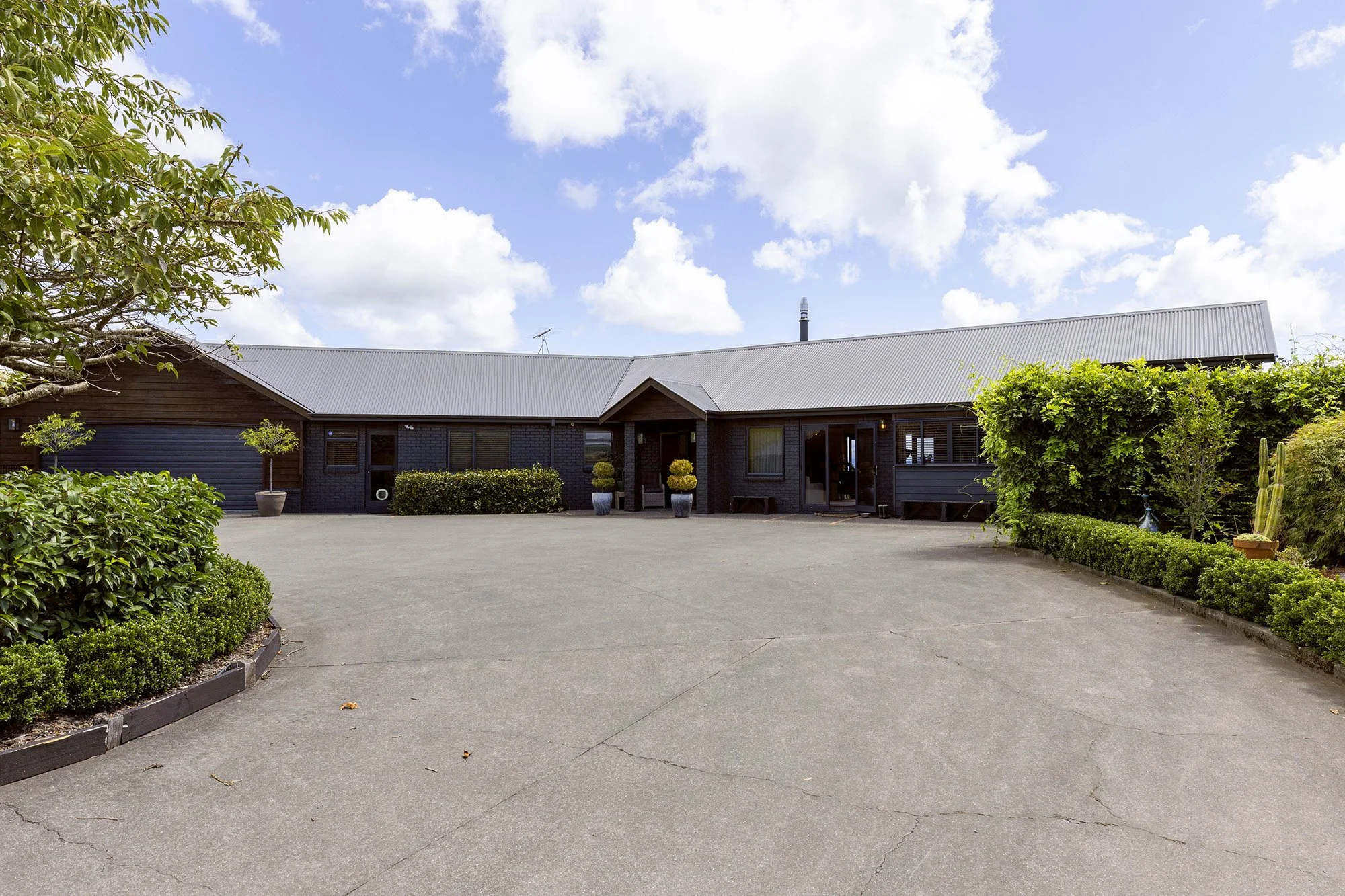 jC_659WhangamataRd_02.jpg