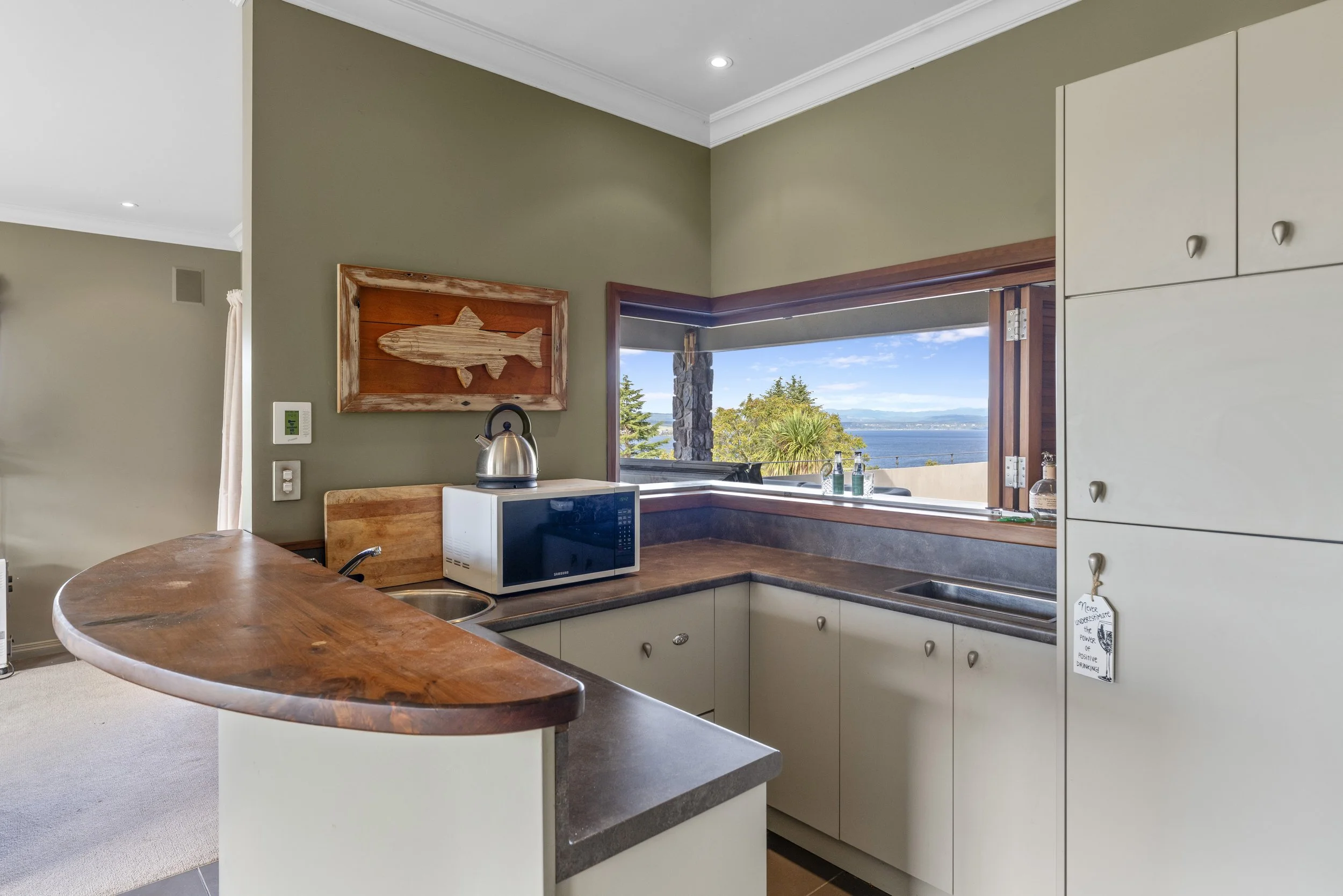 38 Mapara Rd - Acacia Bay (17).jpg