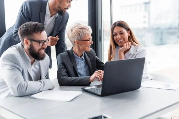 모든 공급업체에 설문지를 발송하는 것은 효과적인 ESG 실사가 아닙니다