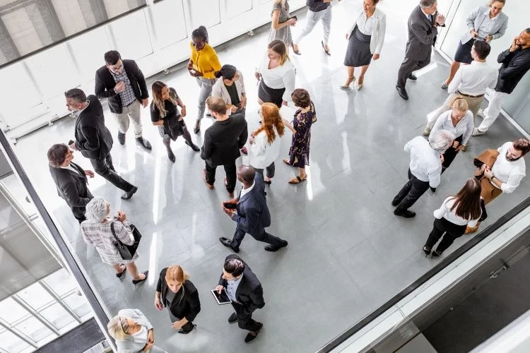 지속가능성의 초석: 더 녹색적인 미래를 위한 거버넌스와 리스크 관리