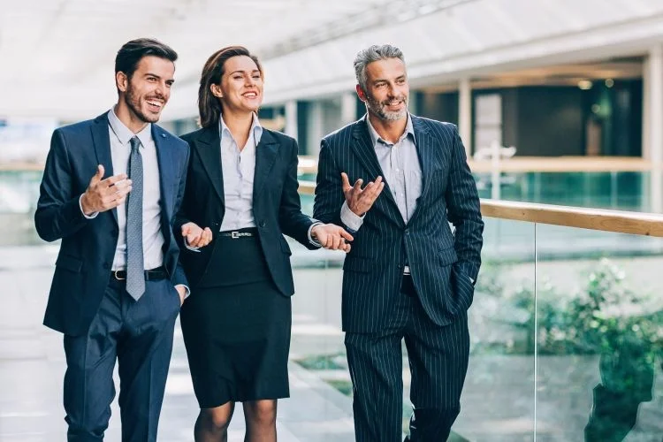 이사의 책임이 전통적인 지배구조를 넘어 어떻게 진화하고 있는가