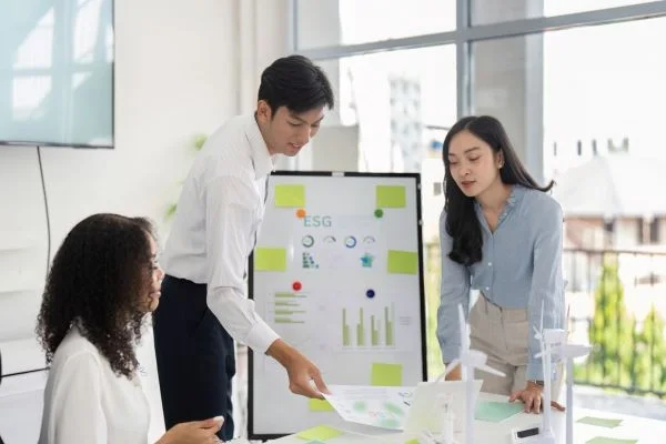 내부 ESG 역량 구축: 한국 리더와 팀이 배워야 할 것들