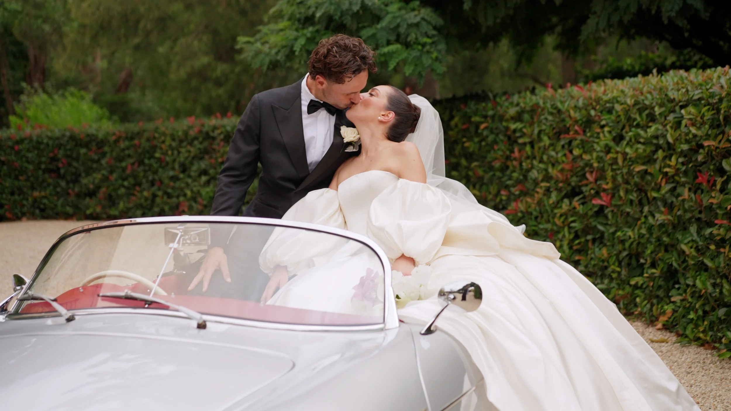 Framegrab_Michelle_Jake_car_kiss.jpg