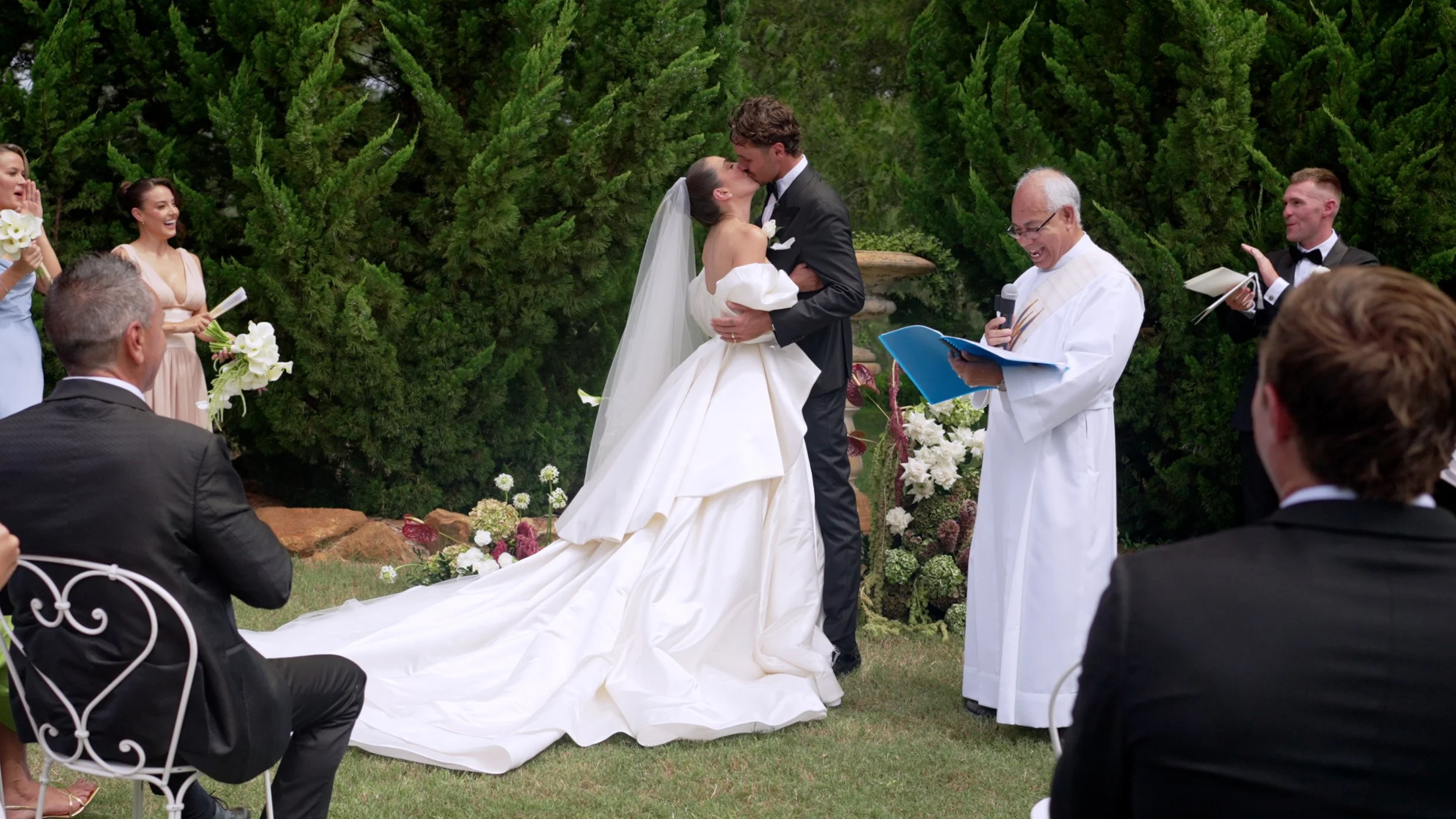 Framegrab_Michelle_Jake_first_kiss.jpg