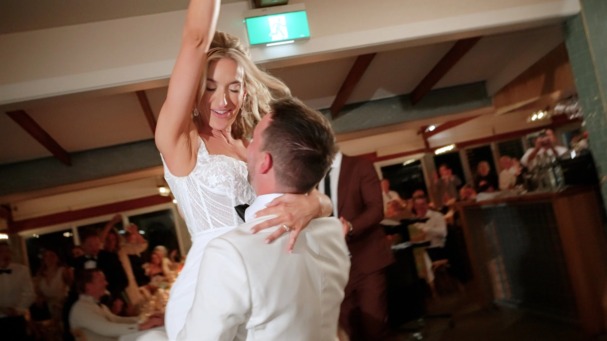 Frame_Erin_Michael_first_dance2.jpg