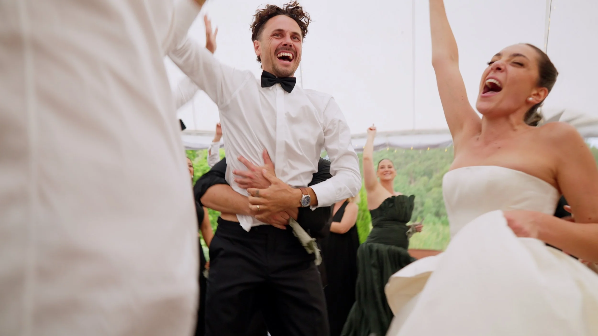 Framegrab_Michelle_Jake_entrance2.jpg