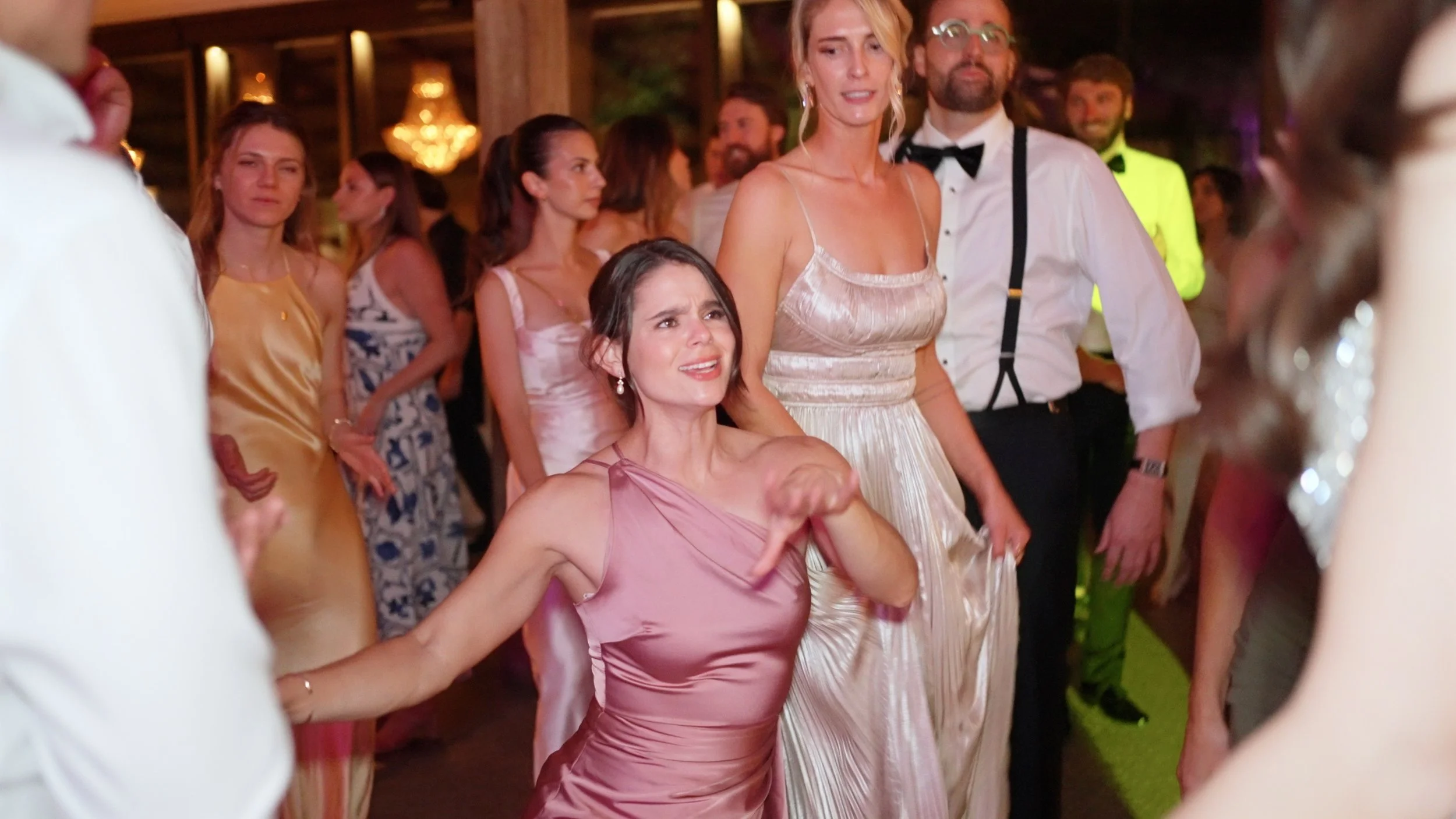 Rhiannon _Thomas_Framegrab_dancefloor4.jpg