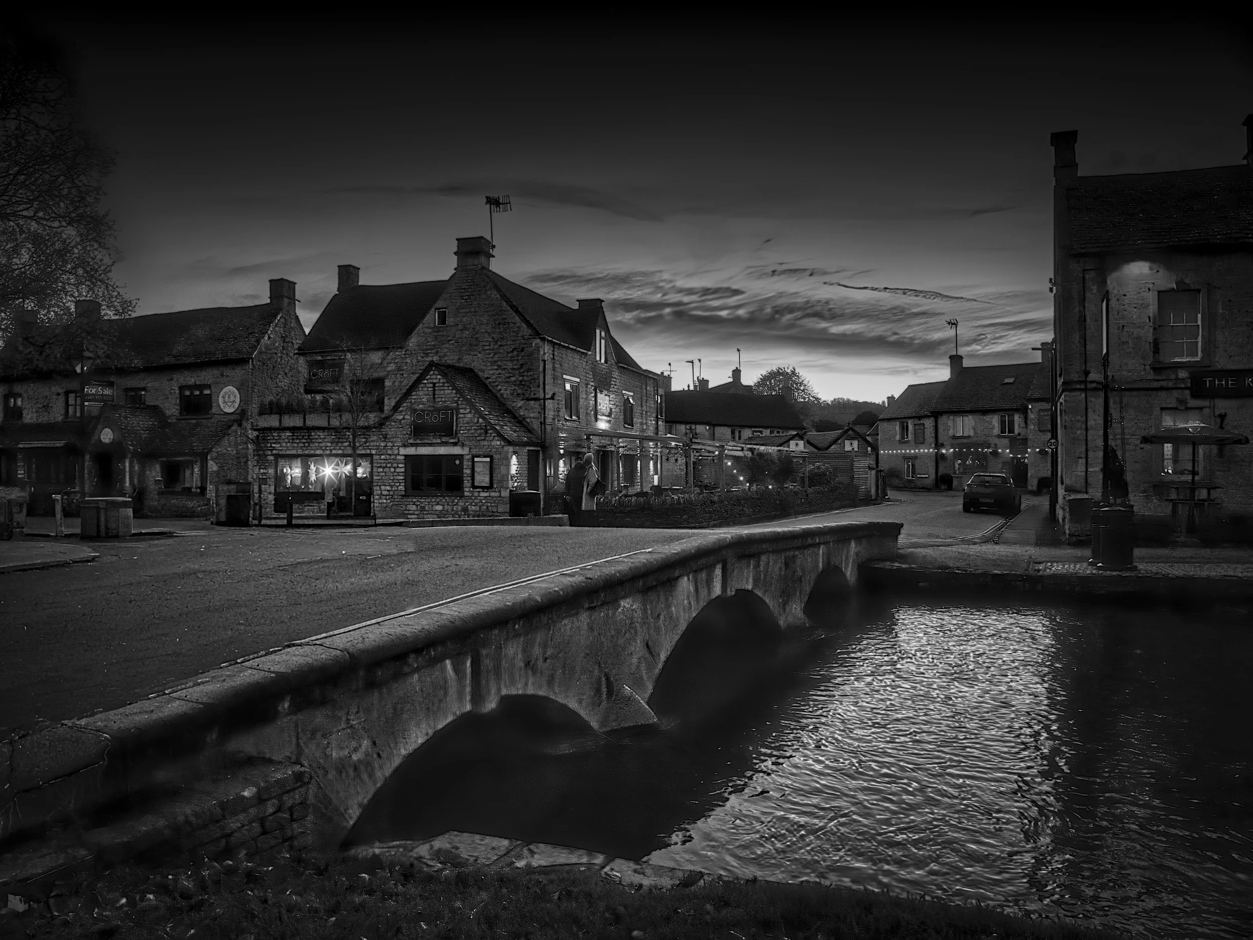 Bridge at dusk, Boughton on the water, Cotswolds.jpeg