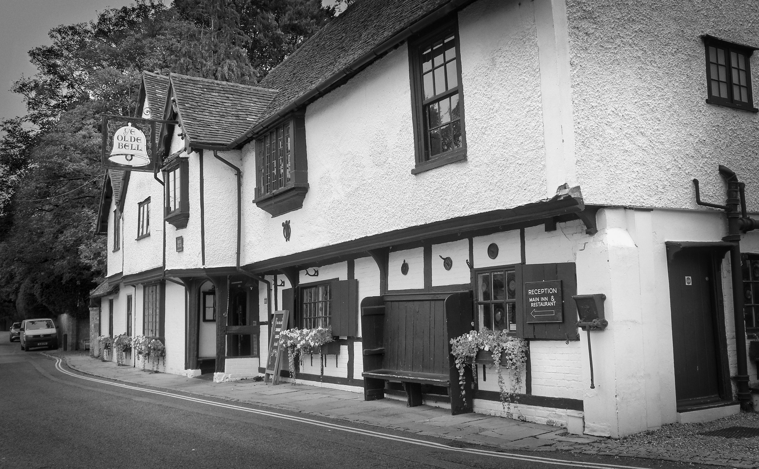 a black and white image of the Olde Bell Inn at Hurley in Buckinghamshire.