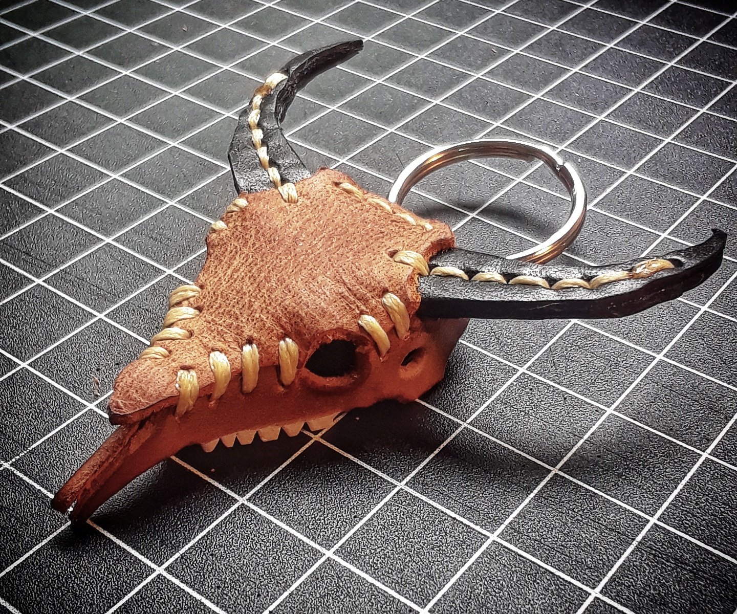 HIGHWAY 6 - 25 - Buffalo Skull Keyring 02.jpeg