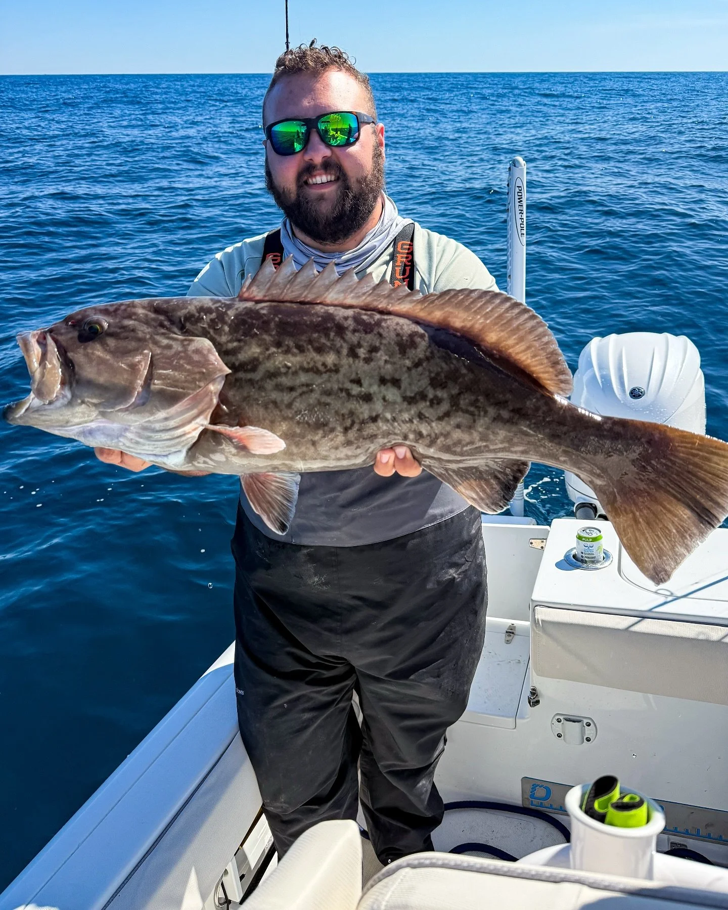 Captain stretch with the long arm

&bull;
&bull;
&bull;
&bull;
#offshore #offshorefishing #fishing #grouper #grouperfishing #jigging #ocean #bluewater