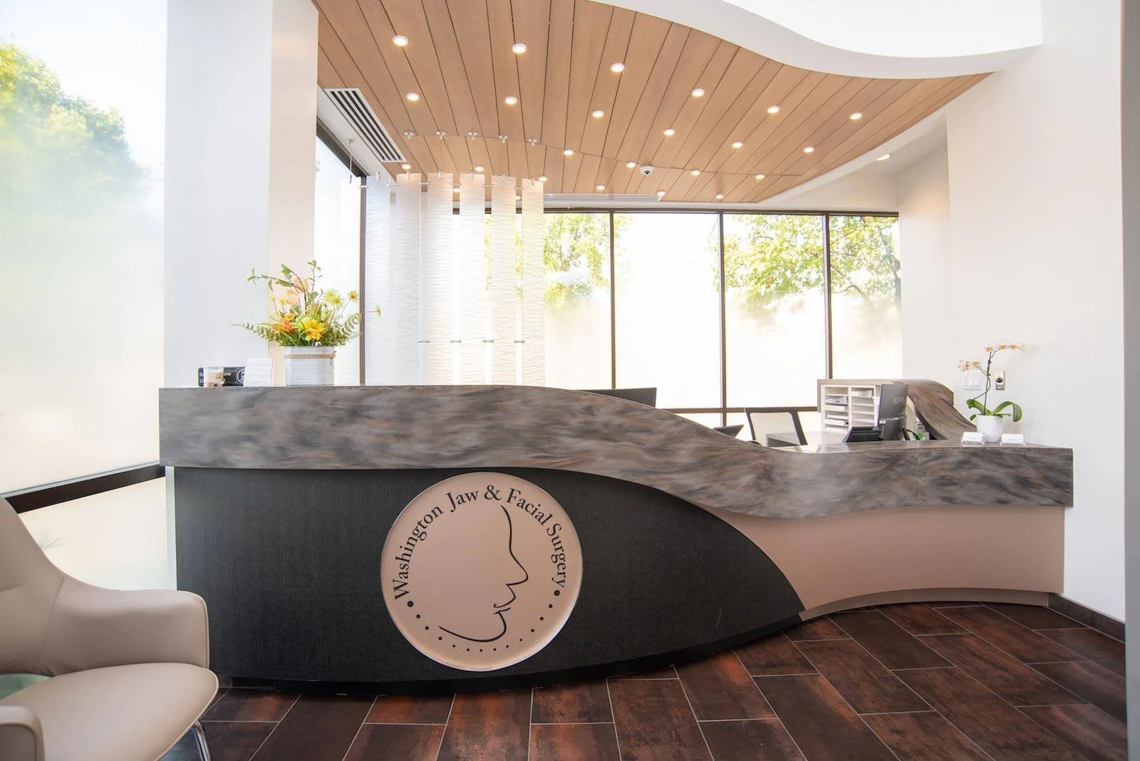 2018-09-11-dr-wei-guo-washington-jaw-and-facial-surgery-01 (1).jpg