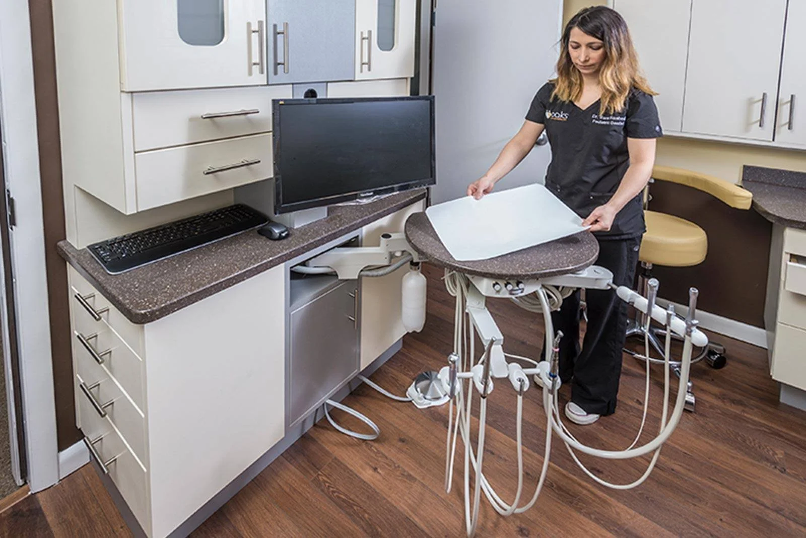 2018-04-18-drs-behnoush-sara-rashidi-oaks-dental-specialists-pedo-oaks-pa-05.jpg