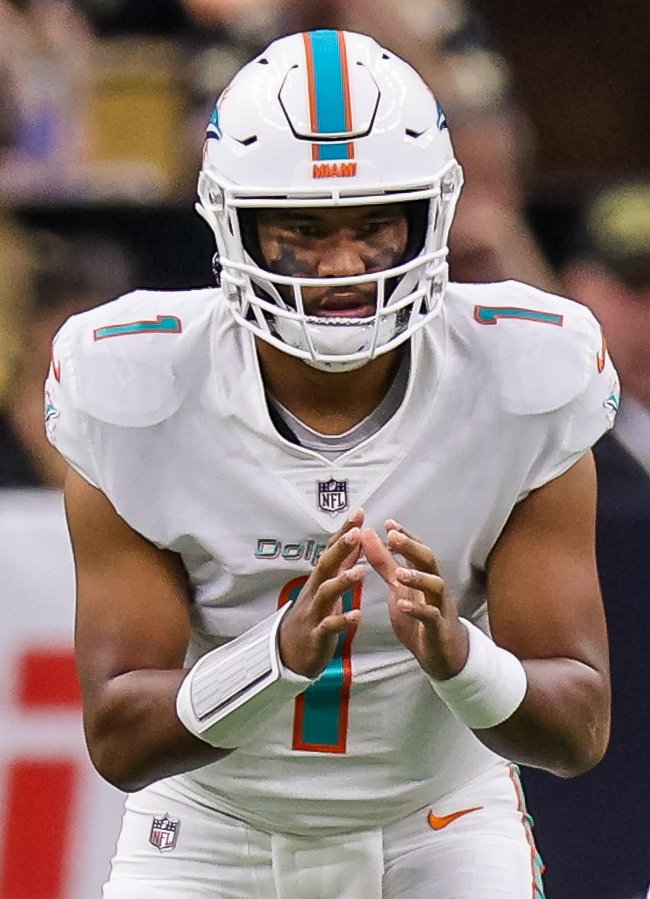 Week 15 MNF Preview: Dolphins Visit Steelers With Teams Headed in Opposite Directions