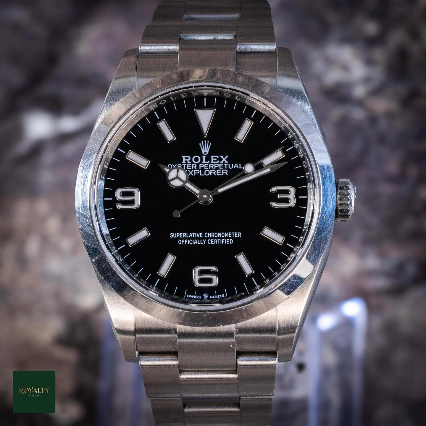 The king of tool watches returns to its roots. The Rolex Explorer I (Ref. 124270) brings the legendary model back to its original 36mm proportions, satisfying purists and modern collectors alike. The signature black lacquer dial features the iconic 3