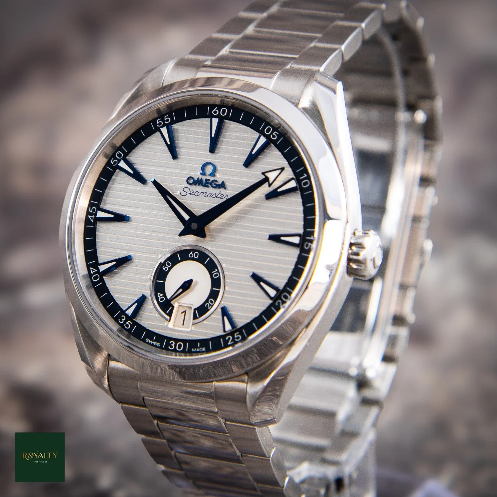 04_Omega_Seamaster_Aqua_Terra_Small_Seconds_220104121.webp
