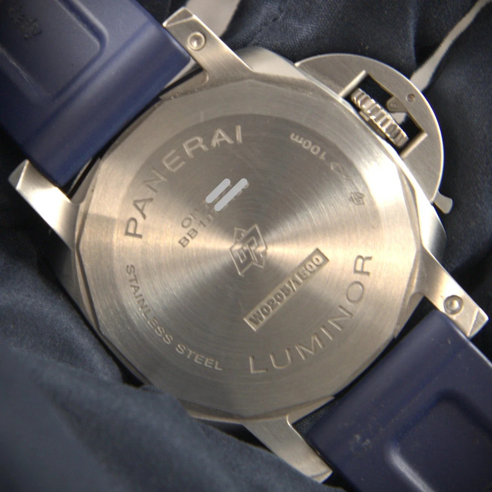 10_Panerai_Luminor_Marina_PAM01393_Blue_Sunburst_Dial.webp