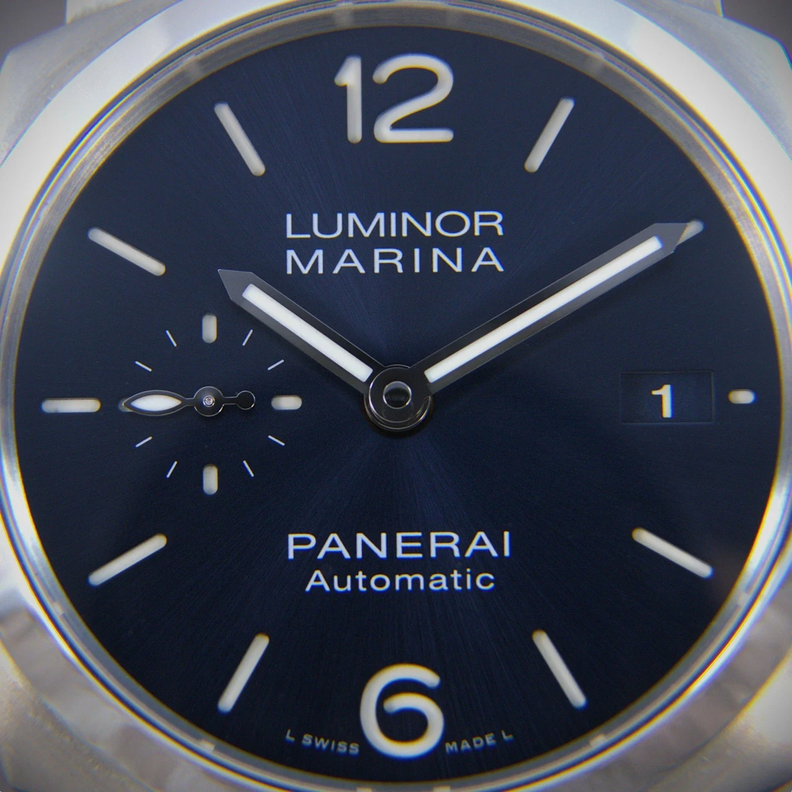 03_Panerai_Luminor_Marina_PAM01393_Blue_Sunburst_Dial.webp