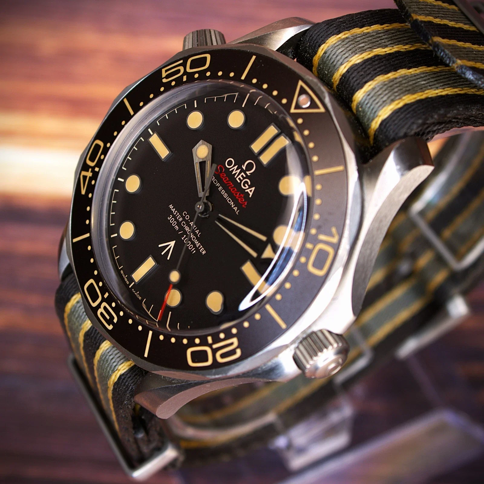 05_OMEGA_Seamaster_Diver_300M_21092422001001_007_Edit.webp
