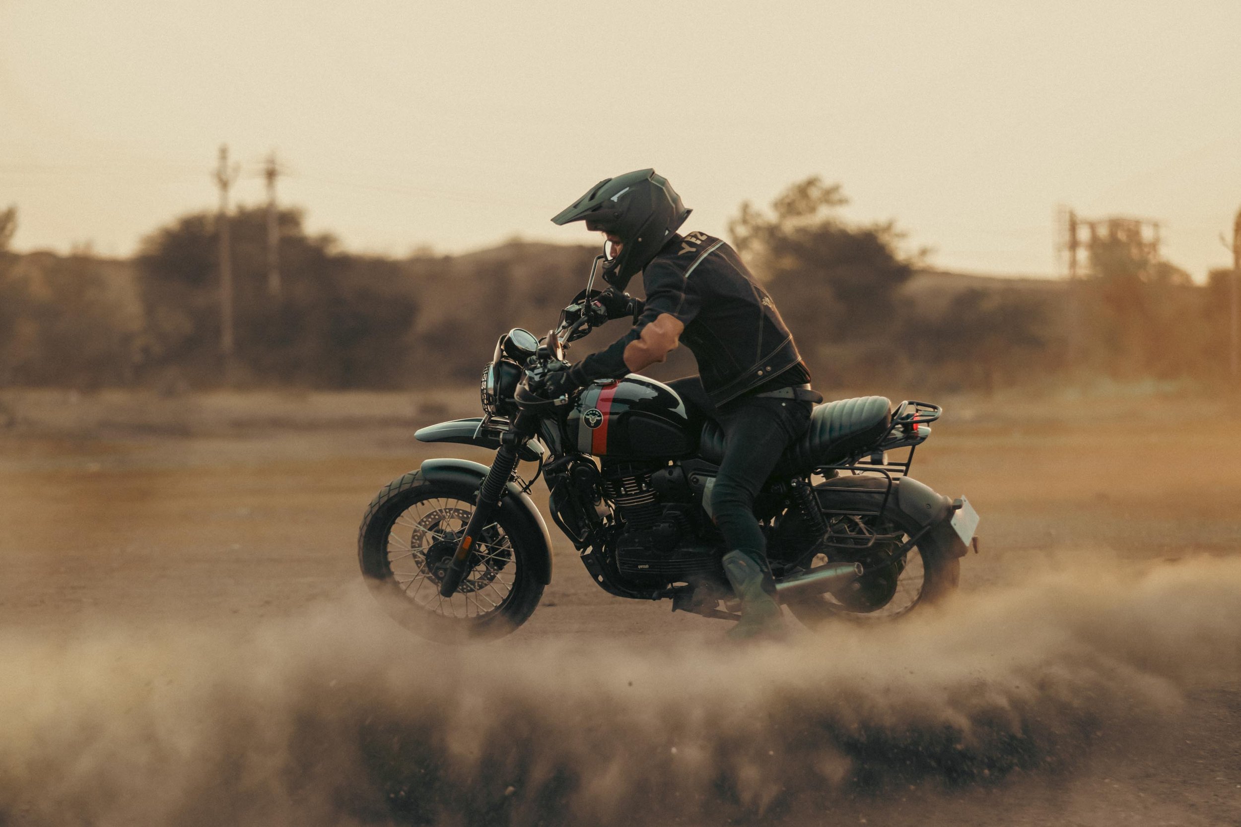 kunal-khadse-bike-automotive-photography-556.jpg