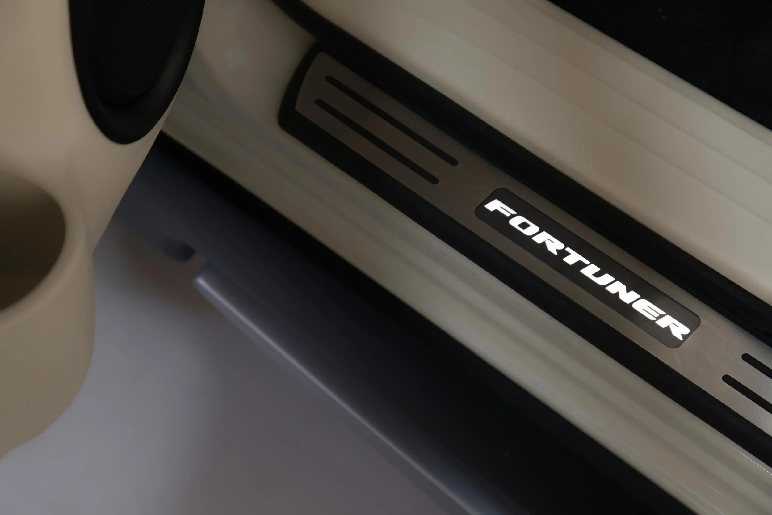 kunal-khadse-car-automotive-photography-185.jpg