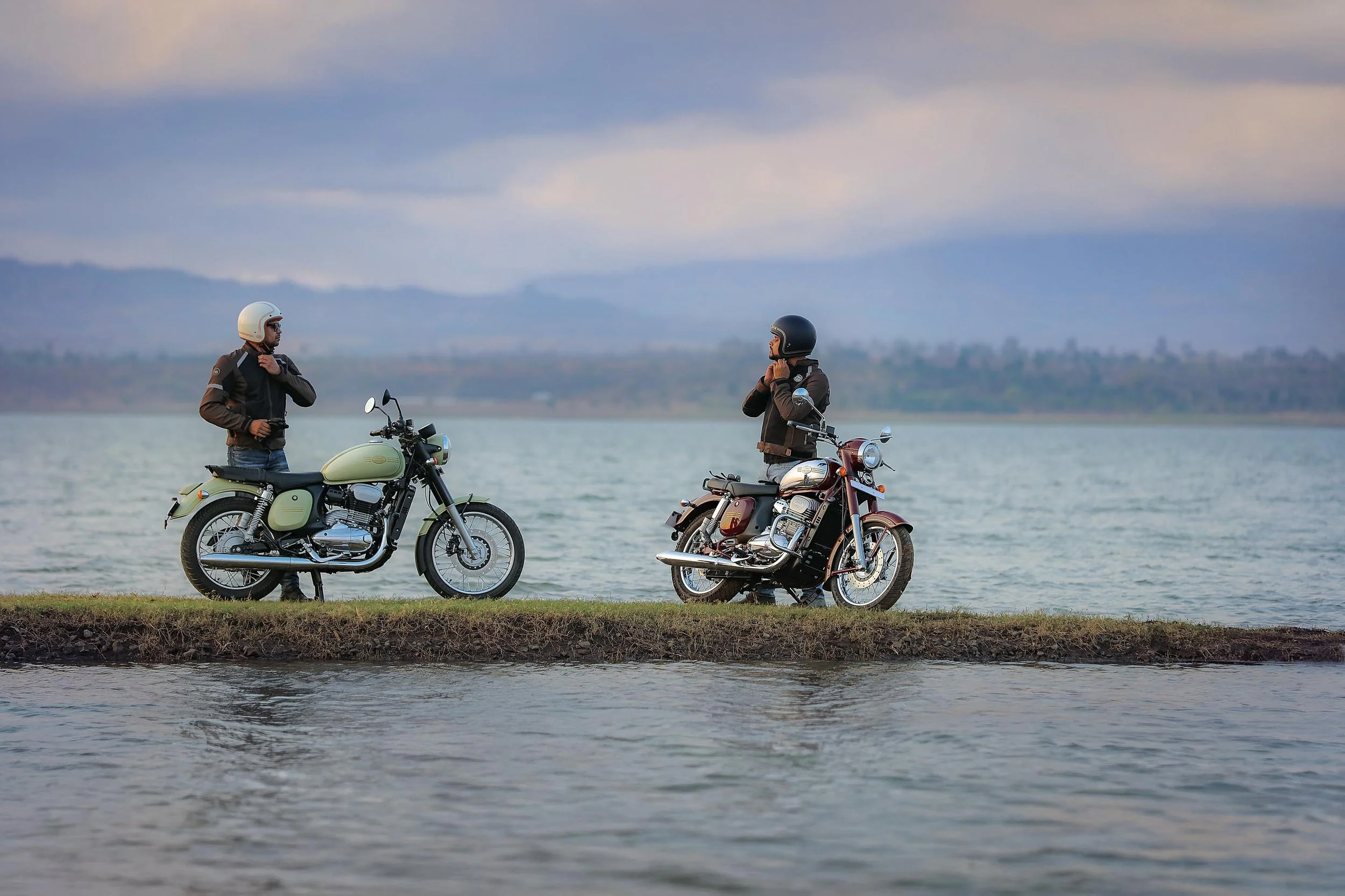 kunal-khadse-bike-automotive-photography-493.jpg