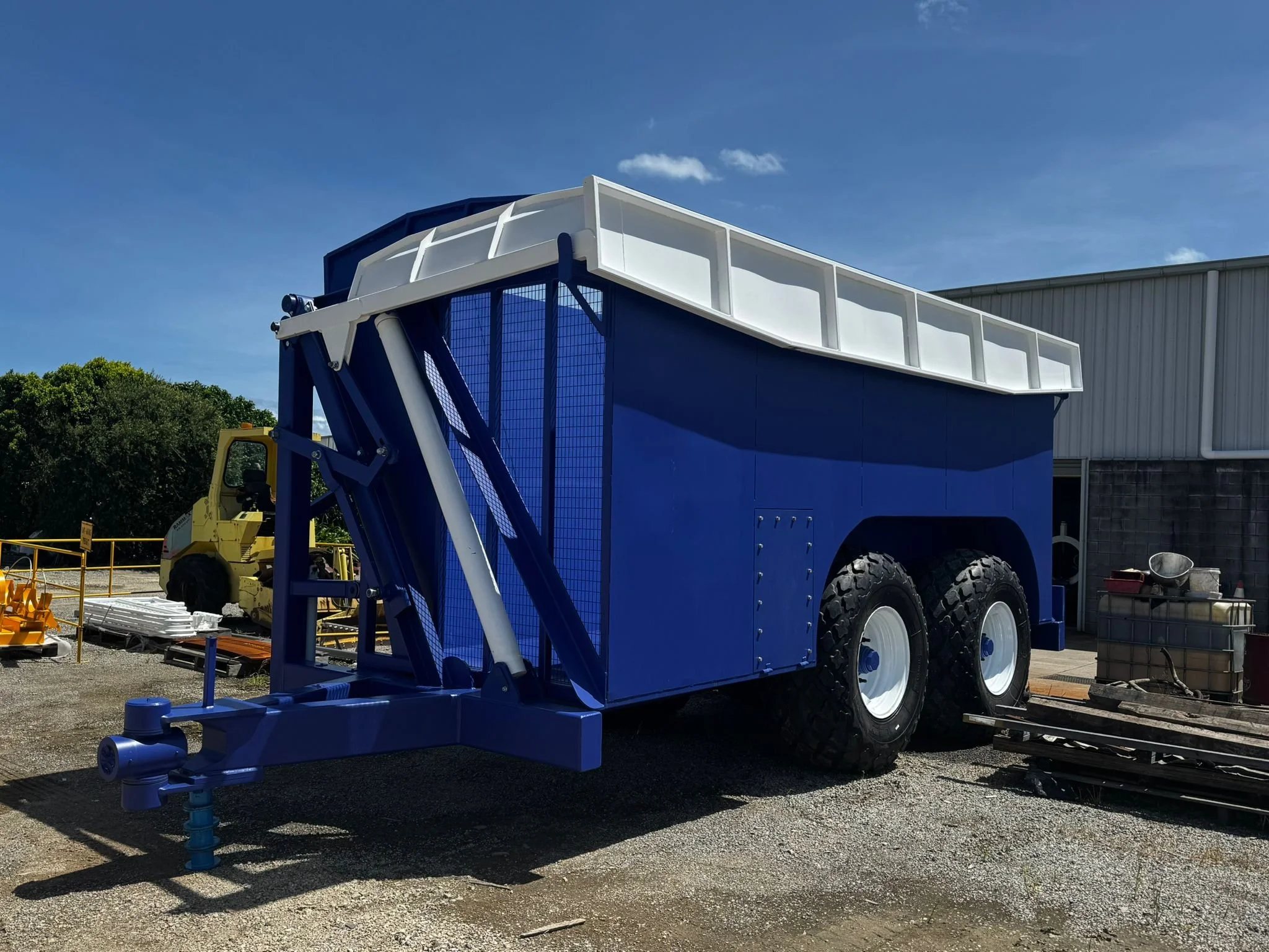 10 Tonne Tipper - Blue 16.jpeg