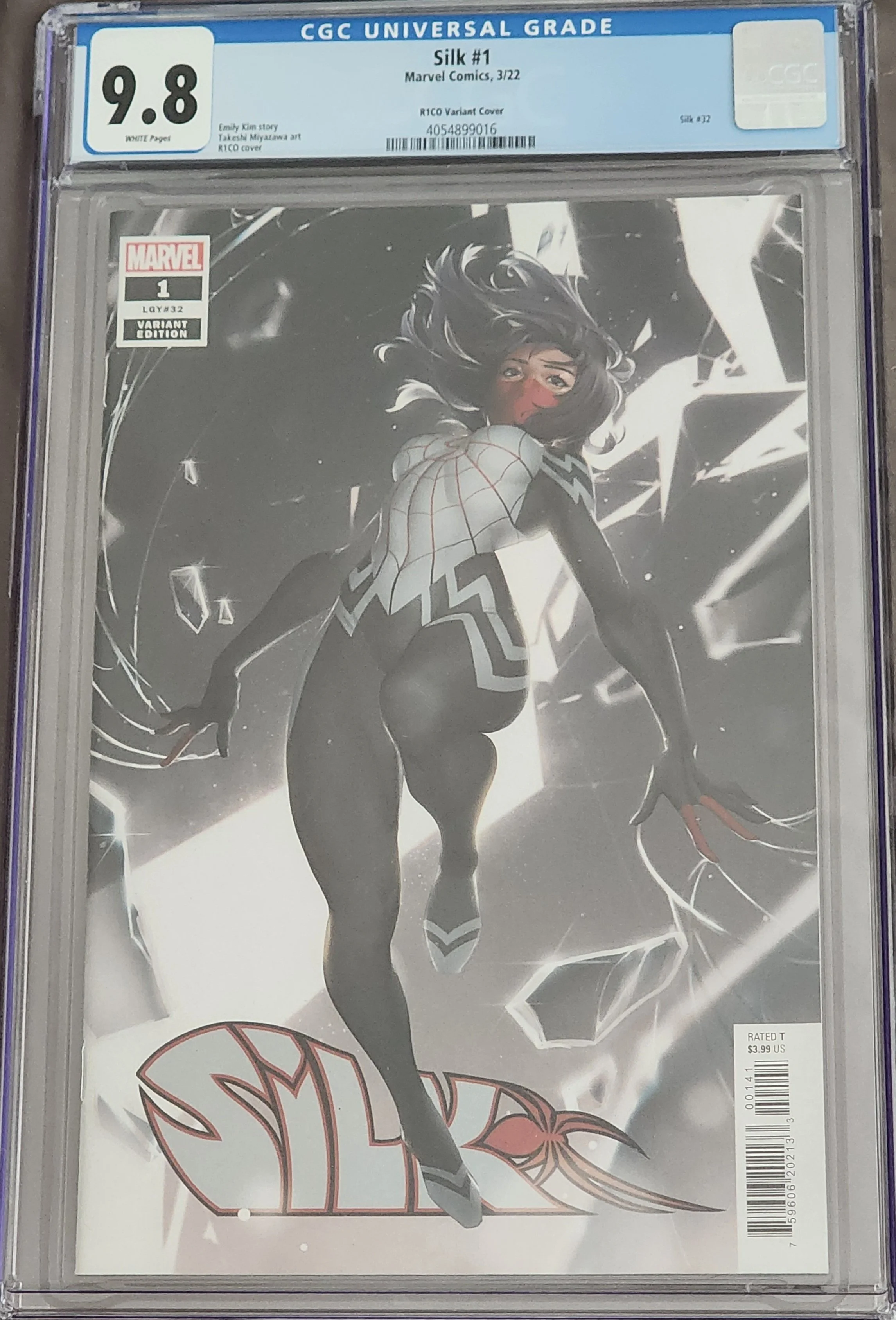 Silk #1 CGC 9.8 White Pages R1C0 Variant Cover Marvel 2022