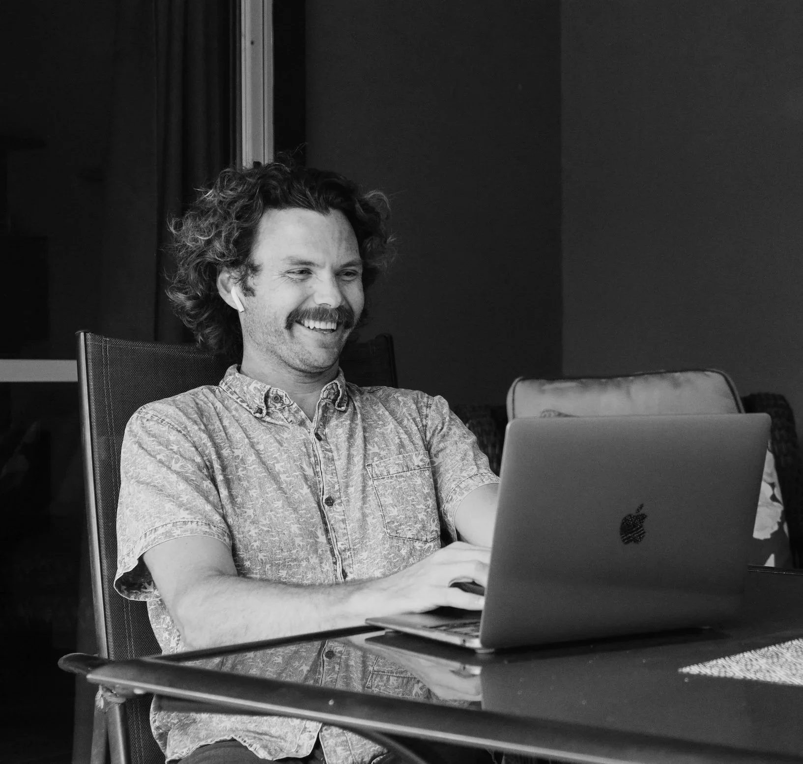 What Is Somatic Coaching? (And How It's Different from Talk Therapy)