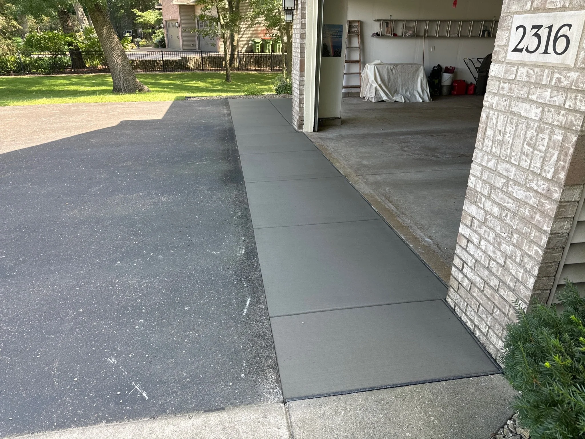 Concrete garage apron removal & replacement