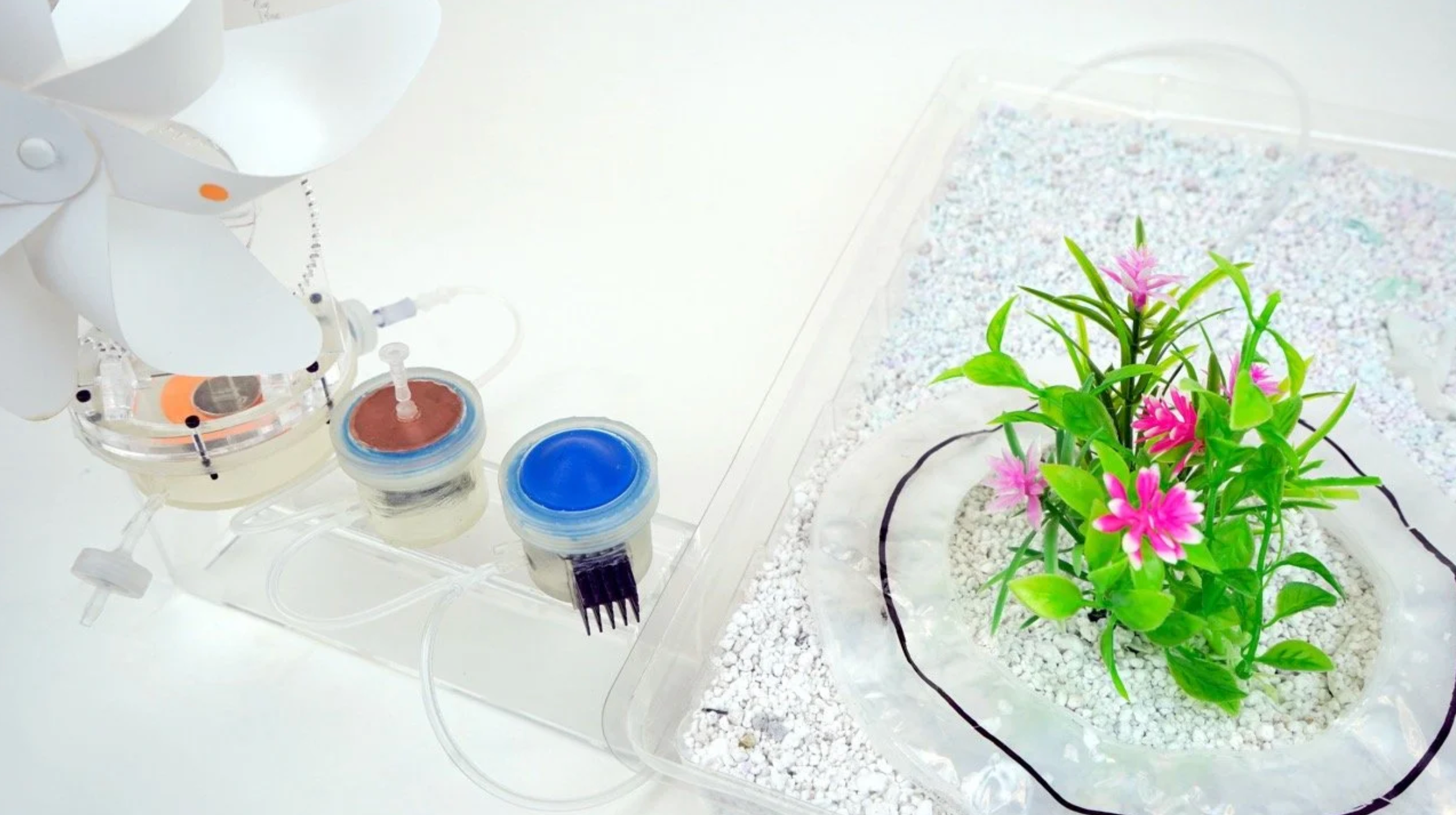 Sustainflatable: Harvesting, Storing and Utilizing Ambient Energy for Pneumatic Morphing Interfaces.