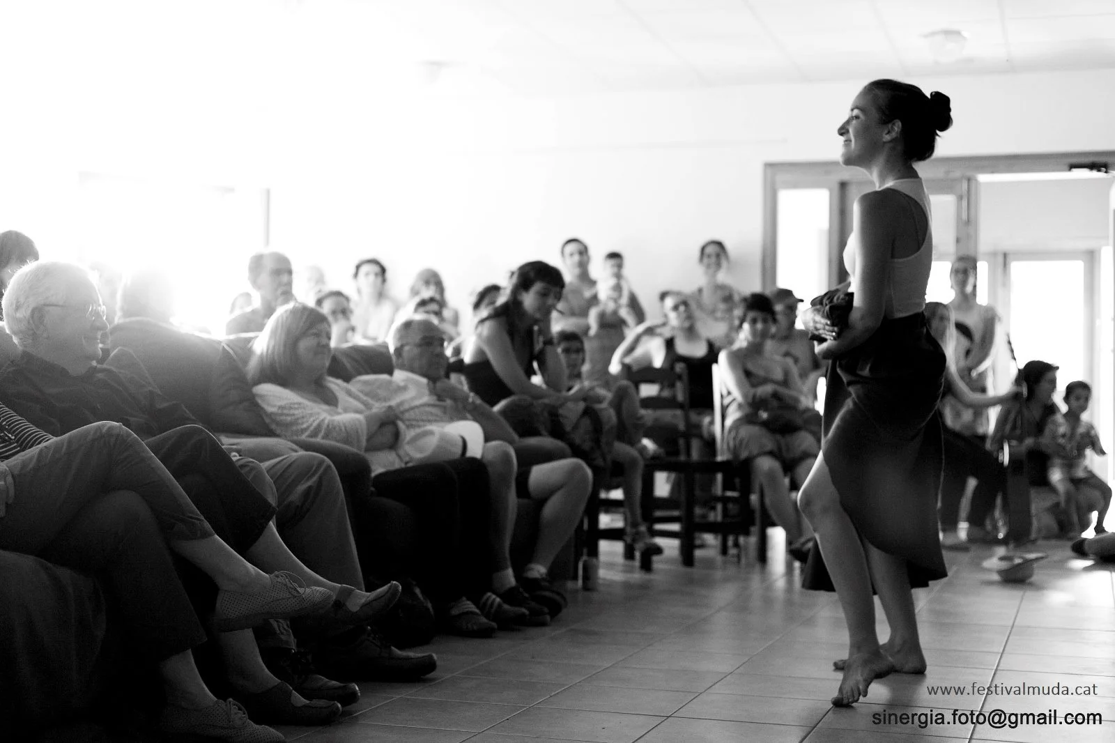 Concert de la cantant i contrabaixista Gemma Abrié, al Festival Muda Pirineus (Burg) i a la Sala Nota 79