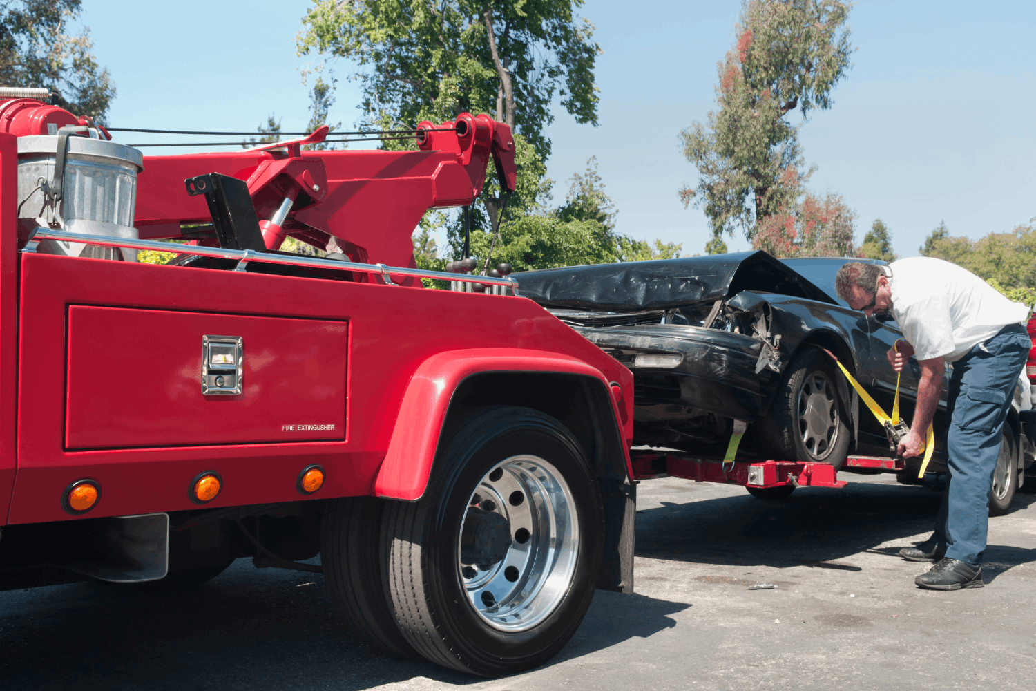 When Is the Right Time to Call a Professional Towing Service in Miami