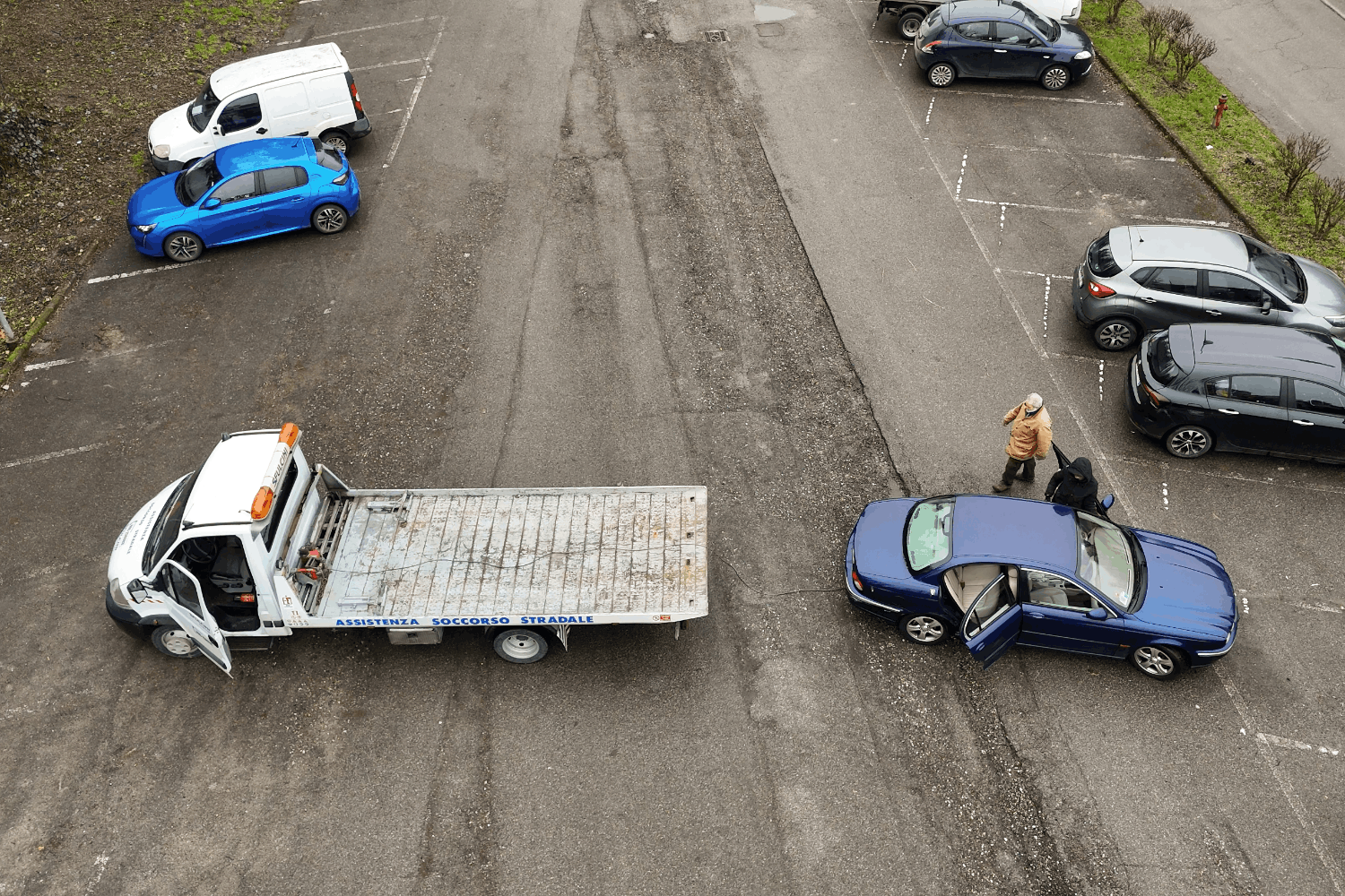 Understanding Different Types of Towing Services for Everyday Breakdowns