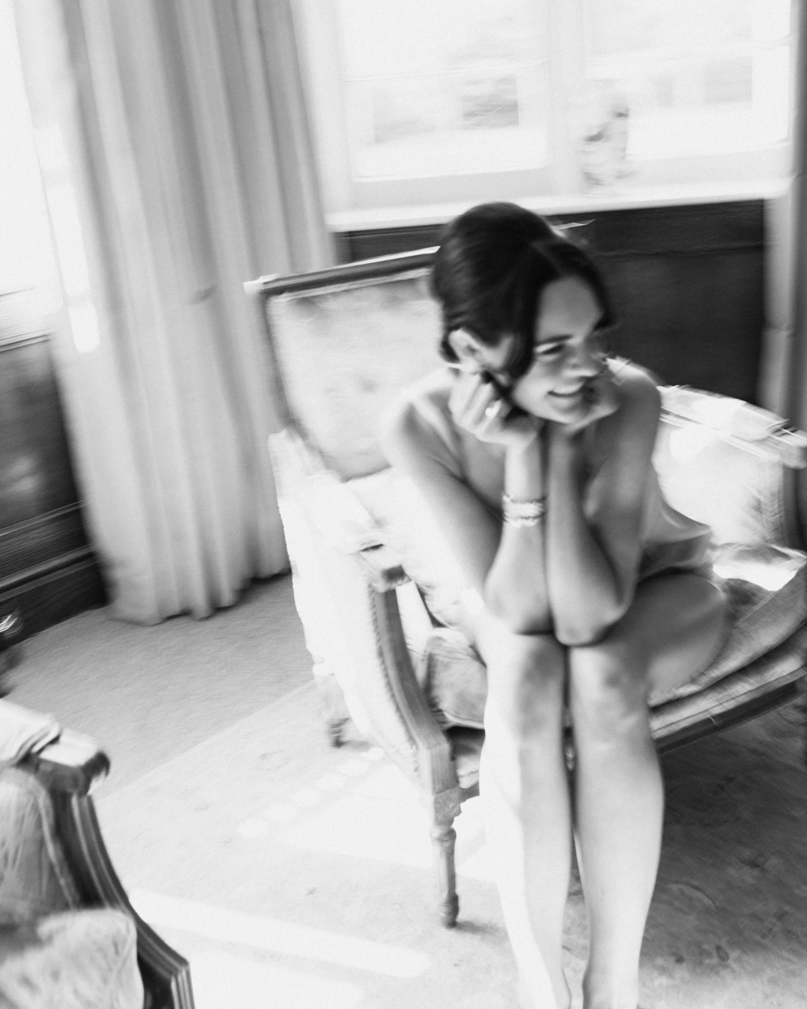 You know, some frames are just meant for monochrome... 📷
Which is your favourite? 

Couple: @lauren.taylor212 and @nlanghenry 💗
Event planner: @emmawestacott
Photography: @davidcphotography @serena_davidcphotography
Film photography: @photobychrist