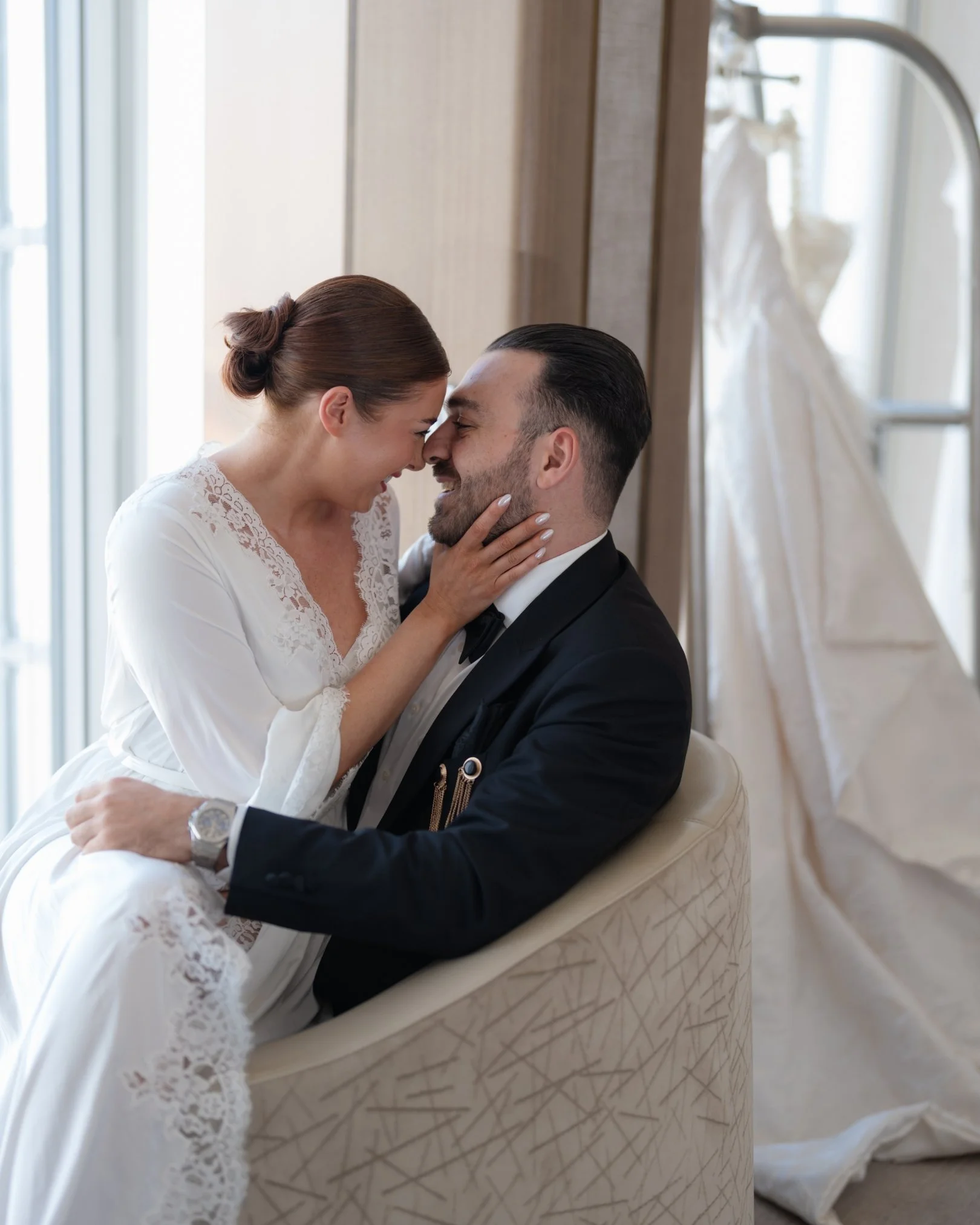 Shangri-La Shard wedding bride groom prep 5.jpg