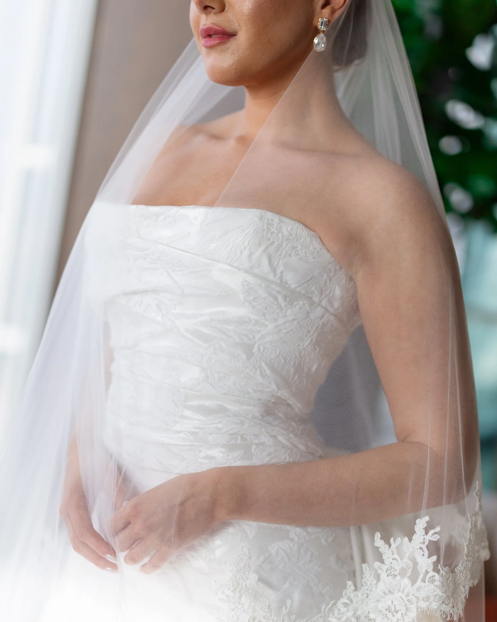 Shangri-La Shard wedding bride groom prep 16.jpg