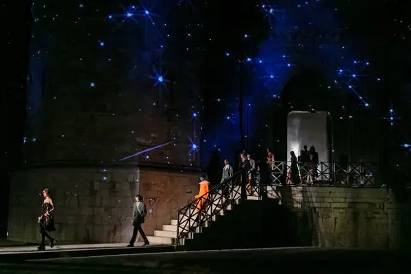  Gucci Cruise 23  
Production coordinator  
Bureau Betak 
Castel del Monte, Puglia