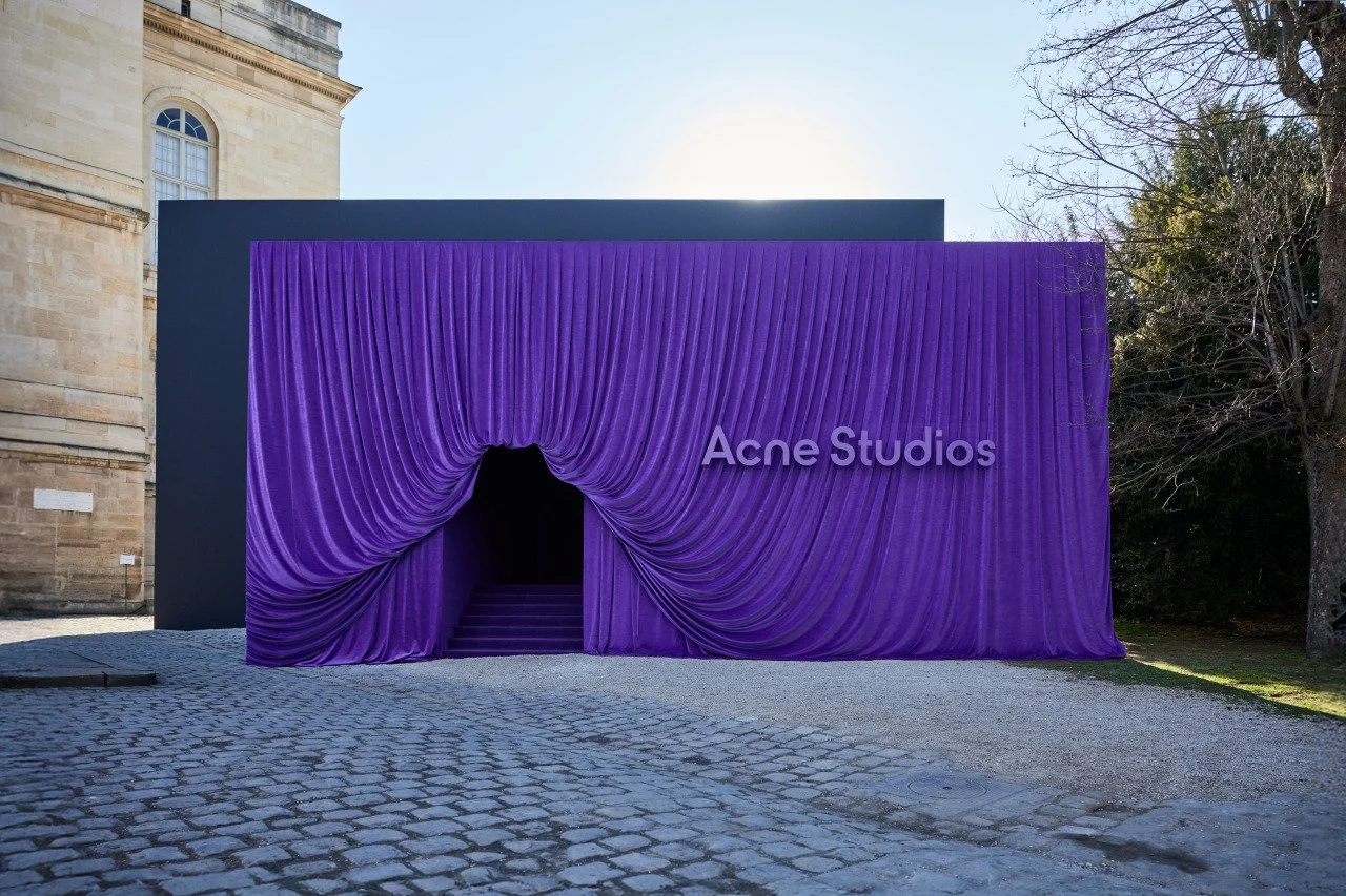  Acne Studios FW25  
Production manager  
Bureau Betak 
Jardin de l'Observatoire, Paris