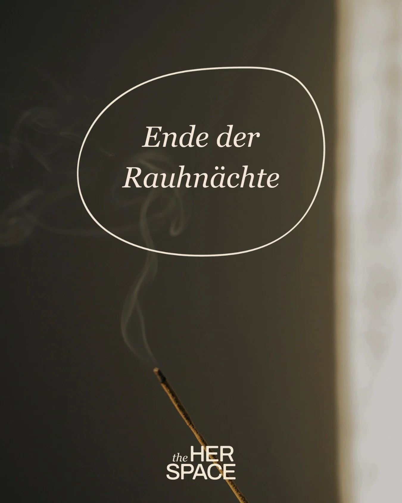 Die Rauhn&auml;chte gehen zu Ende.
Danke, Rauhn&auml;chte
Willkommen, neues Jahr.

Vielleicht hast du losgelassen.
Vielleicht einfach nur geatmet.

Was auch immer diese Zeit f&uuml;r dich war
nimm das mit,
was sich gut anf&uuml;hlt.

Yoga darf dich w