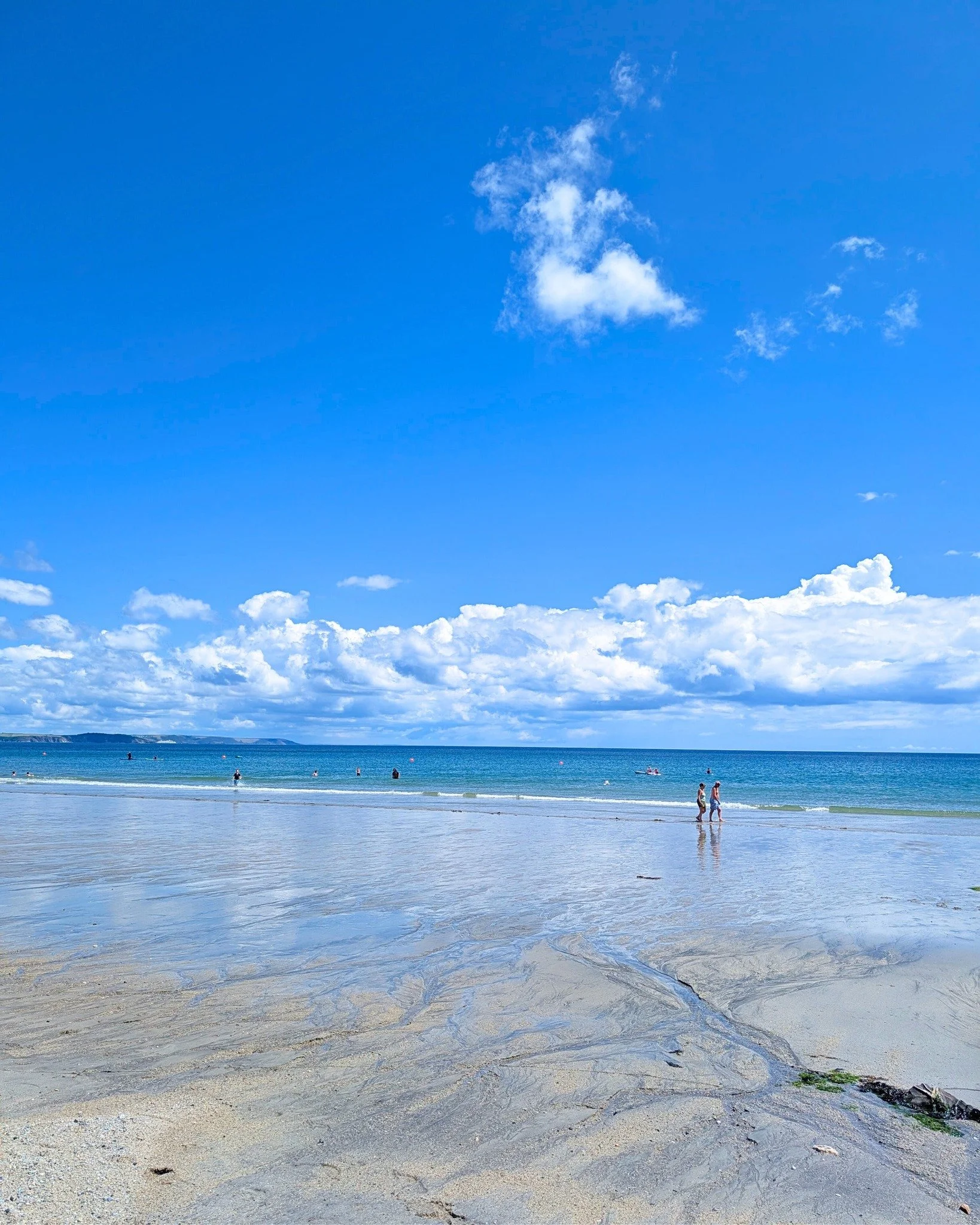 A walk on the beach, a dip in the pool, and an indulgent drink to finish... 

Sounds like the perfect day at The Beach Club! ☕️🍰

#cake #coffee #swim #cornwall #thingstodo