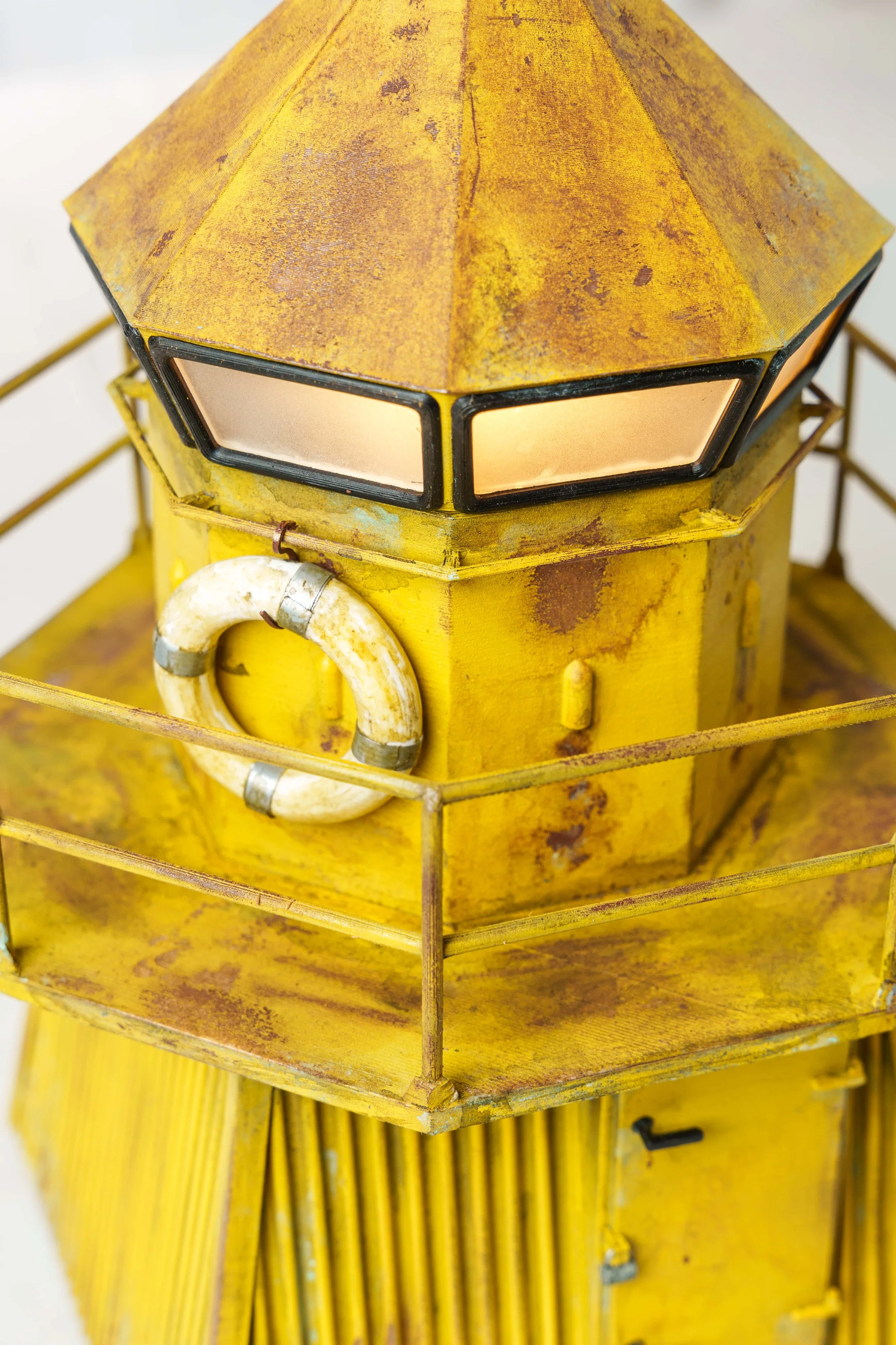 rusty-viti-lighthouse-desklamp4.jpg