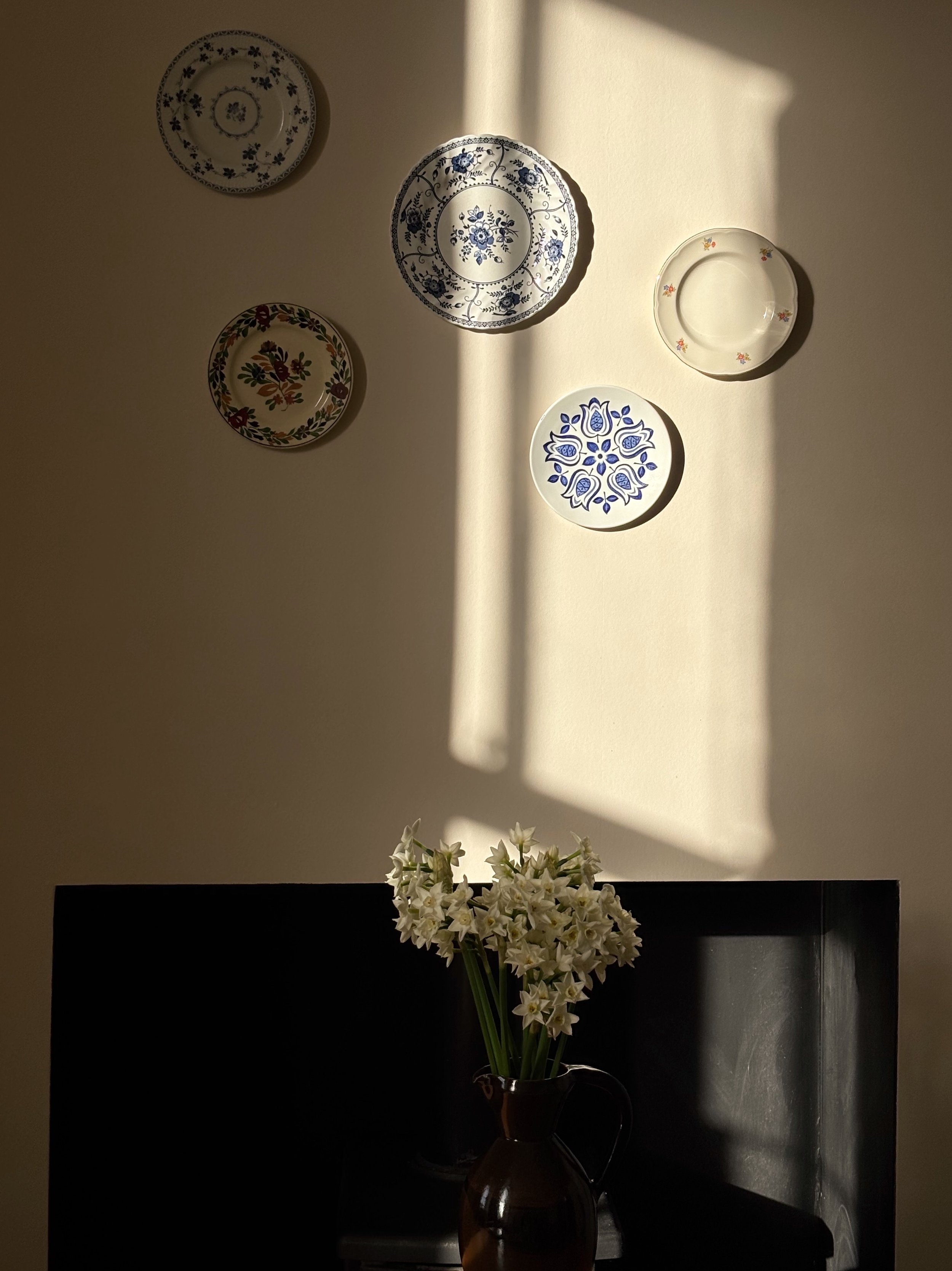 Craft: Vintage Plate Wall Display