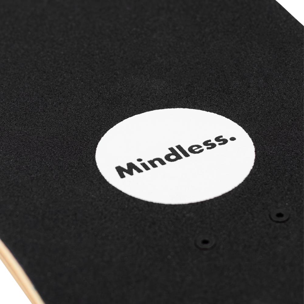 ML5850 Mindless Oasis Cruiser 32 x 9 Black Grip Detail.png