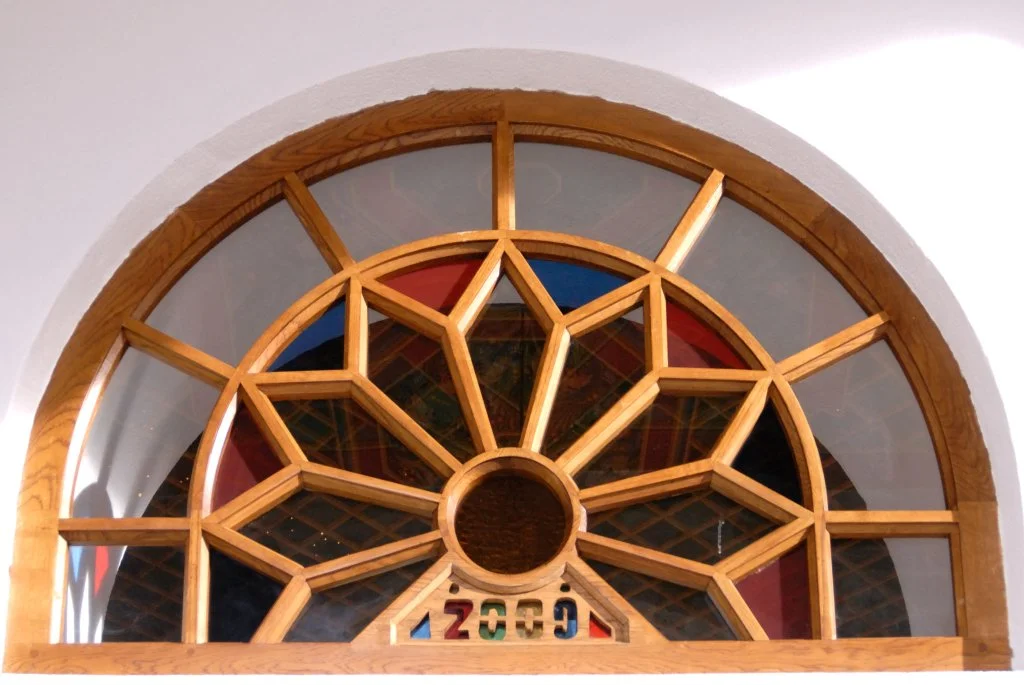 window entrance0090.JPG