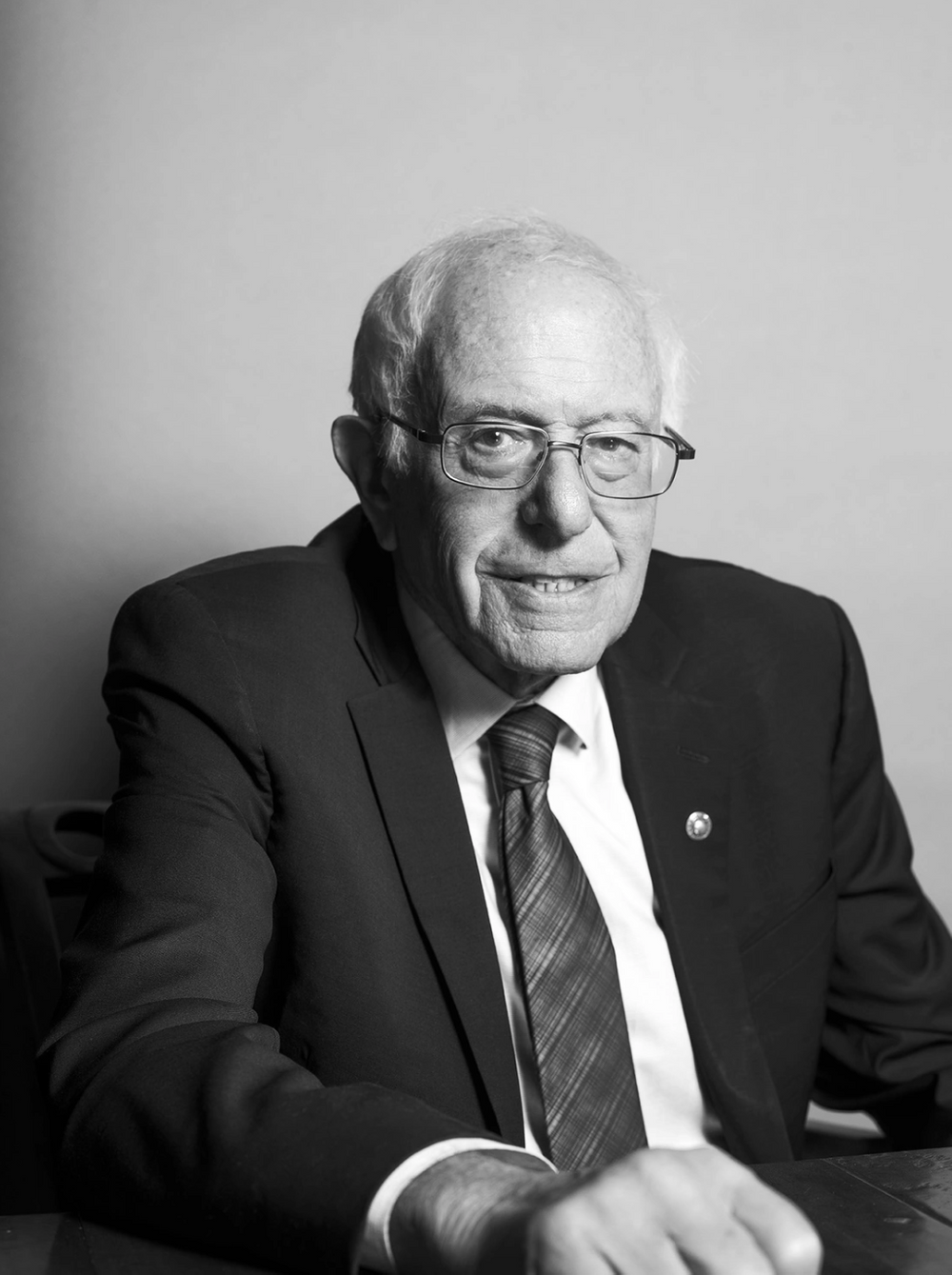 Black and white portrait of Bernie Sanders by Robin De Puy