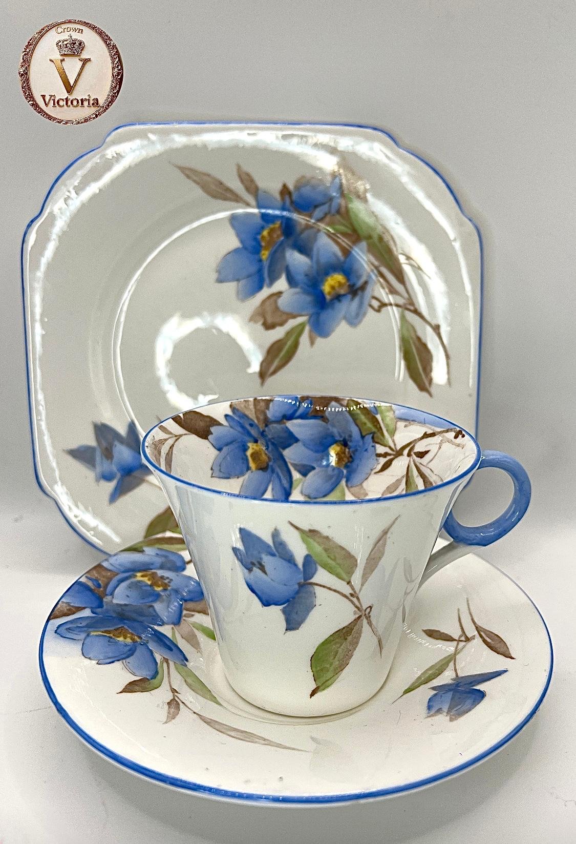 Art Deco Elegance: Shelley Blue Syringa Trio - Regent Shape,