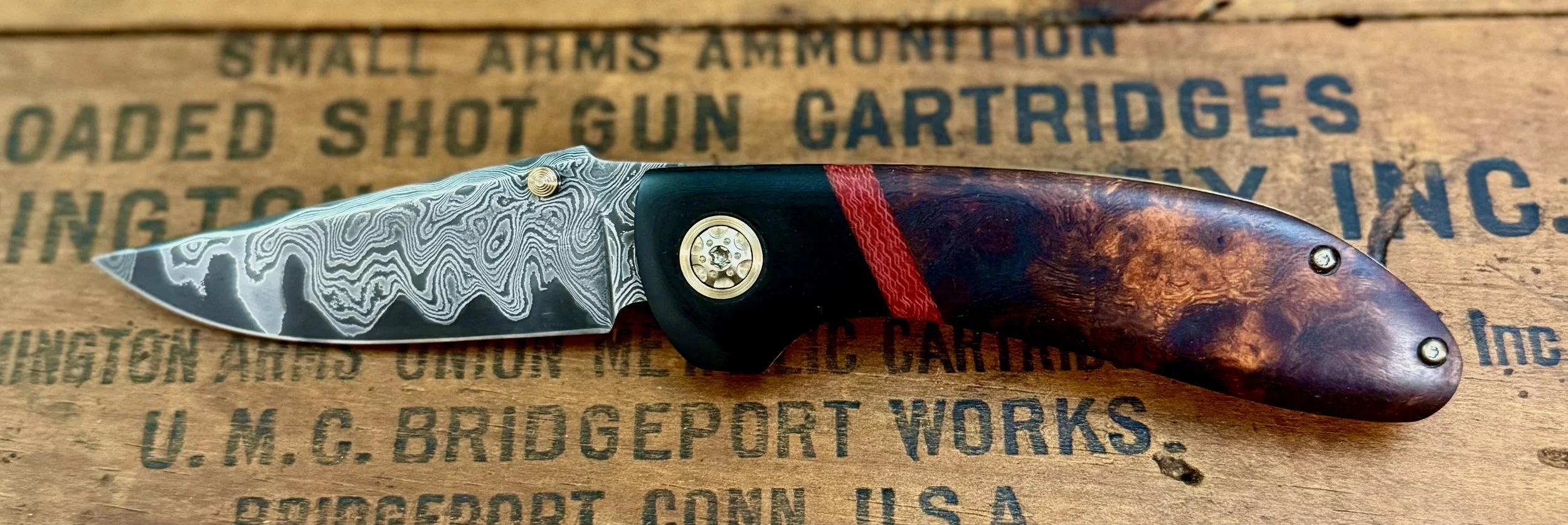 #10 Peregrine flipper in my San Mai Damascus 1080/Procut. Ironwood, paper Micarta scales. Skiff bearings, anodized titanium.
Overall 8.25", Closed 4.75", Blade 3.5".
$800 shipped. 
Click image to send email to purchase, an Clover point of sale invoic
