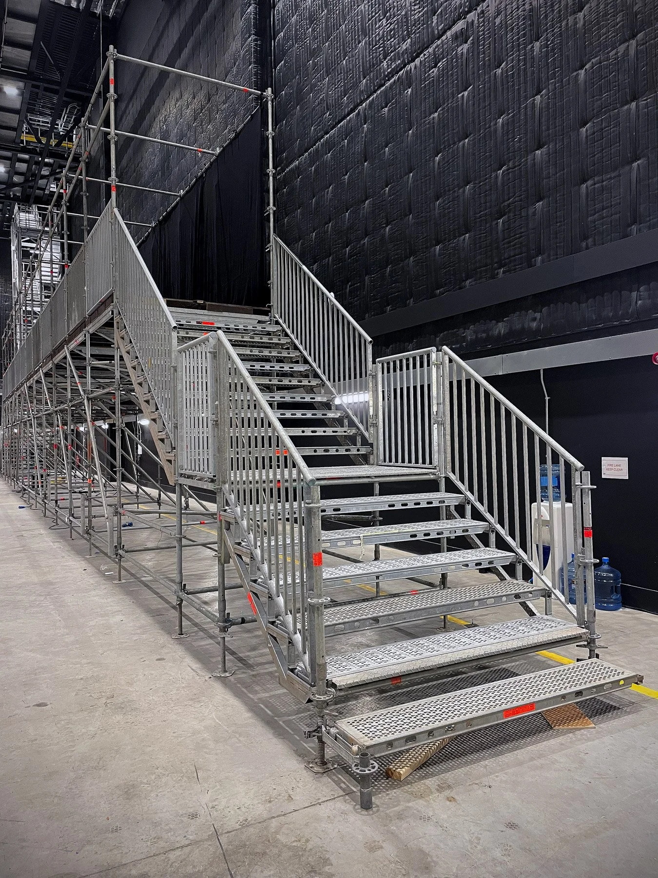 layher,-scaffolding,-staircase,-handrail,-film-and-tv-industry.jpg